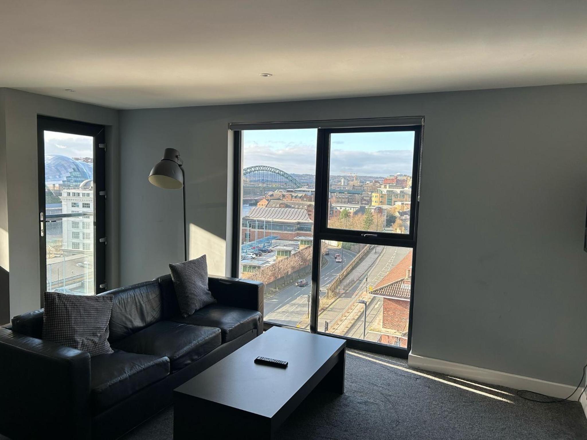 Central City Centre Quayside Apartments with Parking, Newcastle-Upon-Tyne