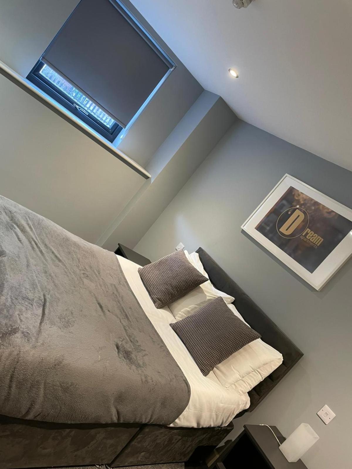 Central City Centre Quayside Apartments with Parking, Newcastle-Upon-Tyne
