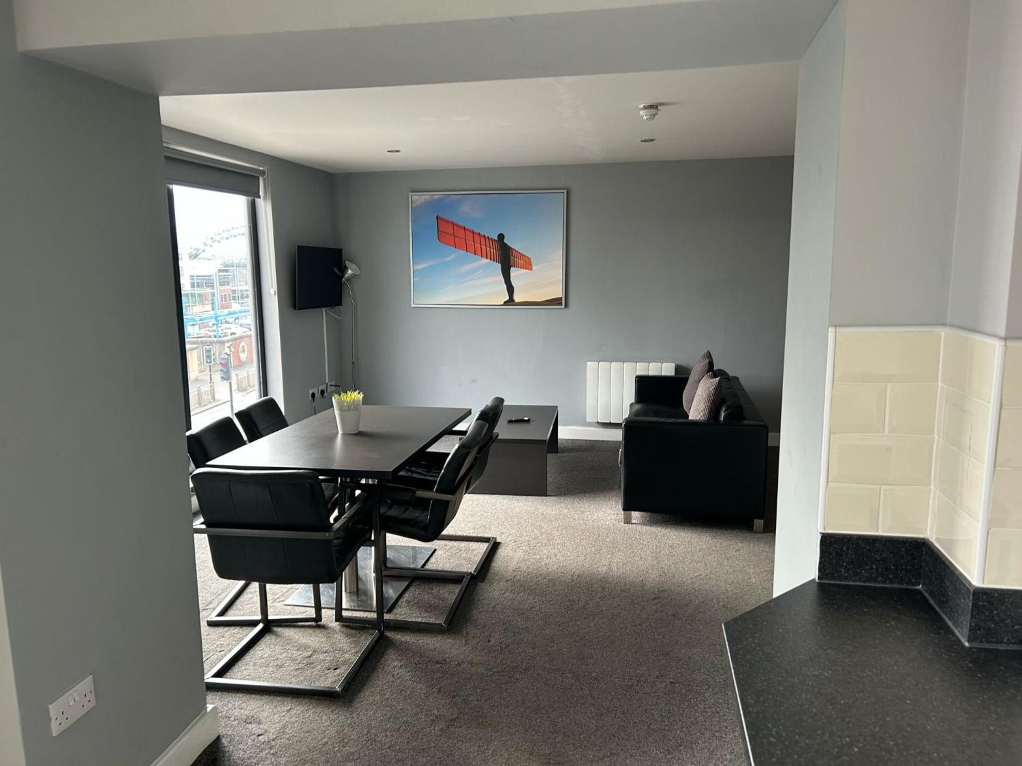 Central City Centre Quayside Apartments with Parking, Newcastle-Upon-Tyne
