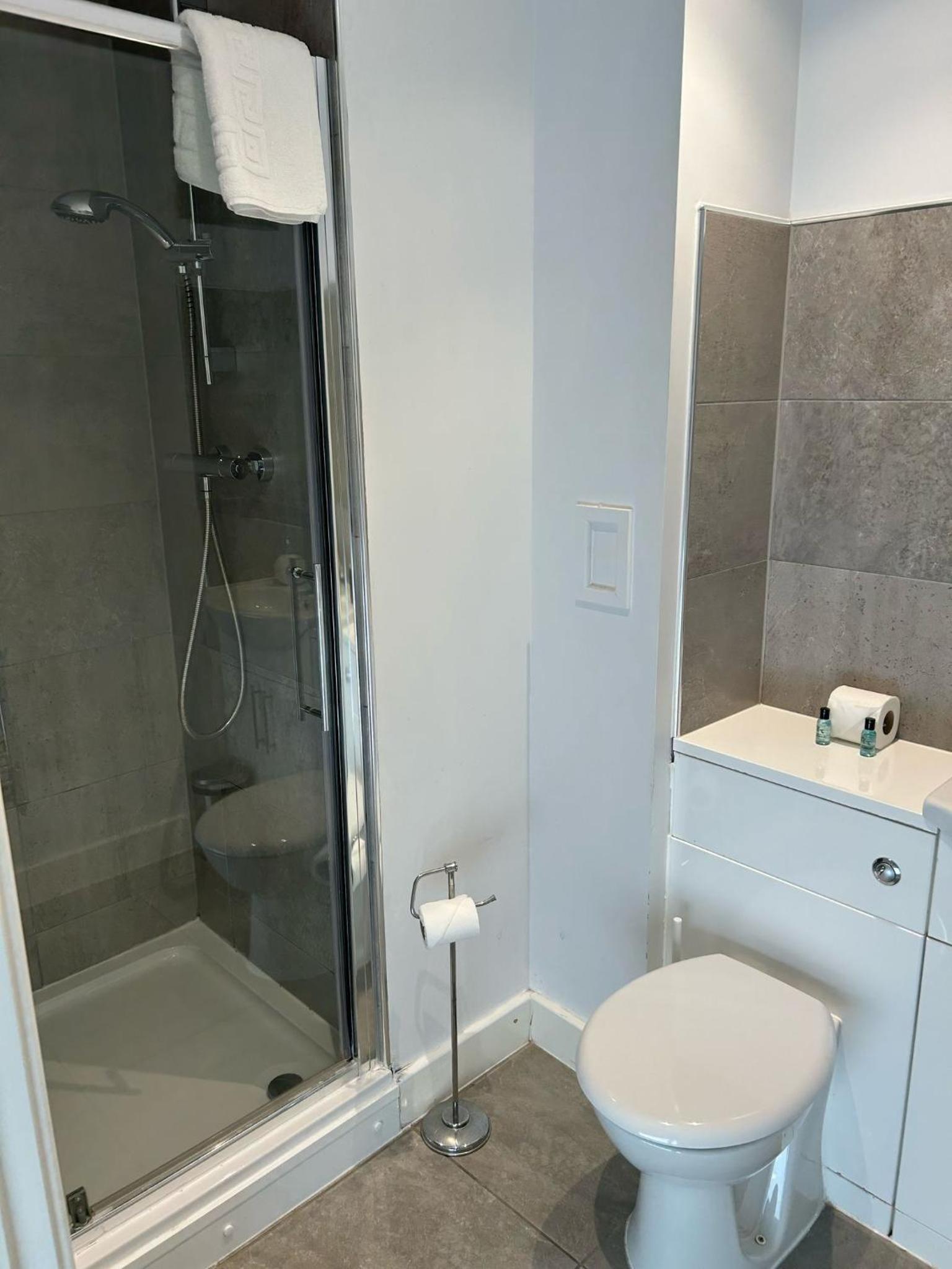 Central City Centre Quayside Apartments with Parking, Newcastle-Upon-Tyne