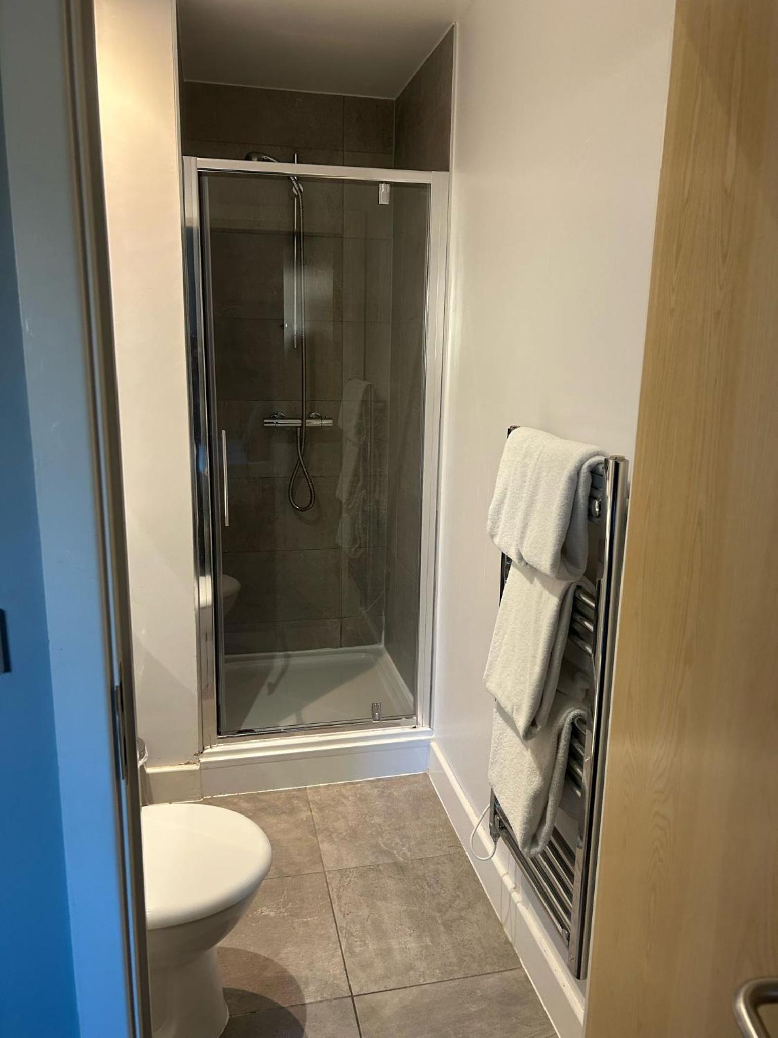 Central City Centre Quayside Apartments with Parking, Newcastle-Upon-Tyne