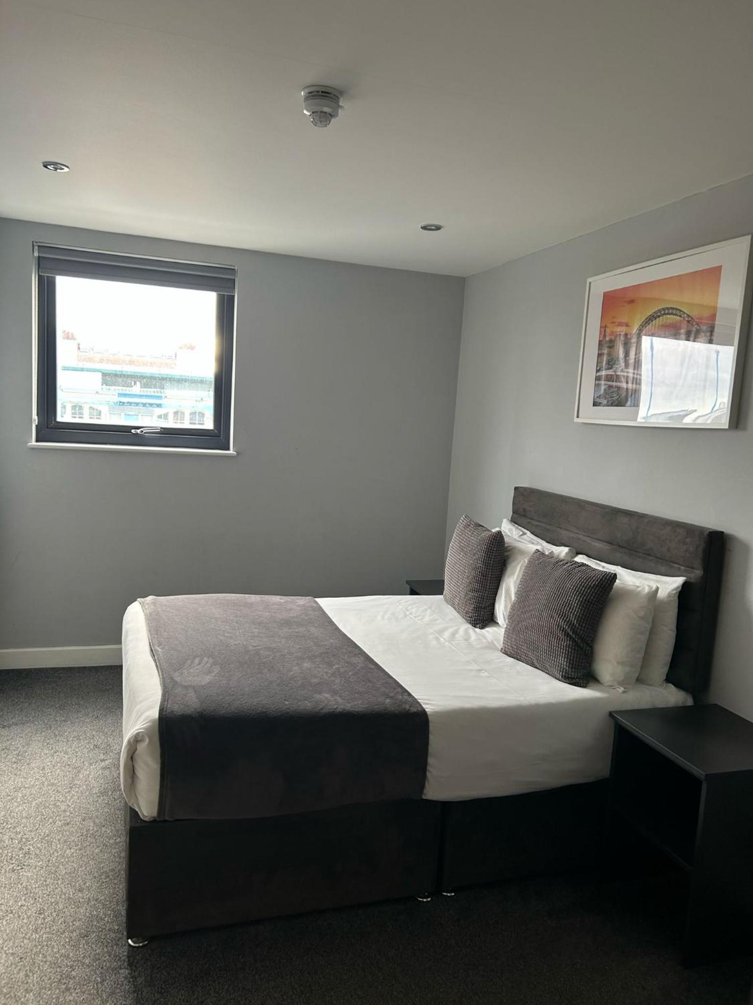 Central City Centre Quayside Apartments with Parking, Newcastle-Upon-Tyne