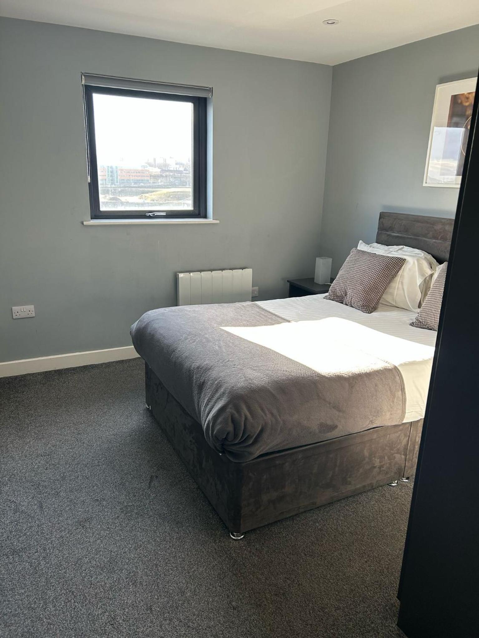 Central City Centre Quayside Apartments with Parking, Newcastle-Upon-Tyne