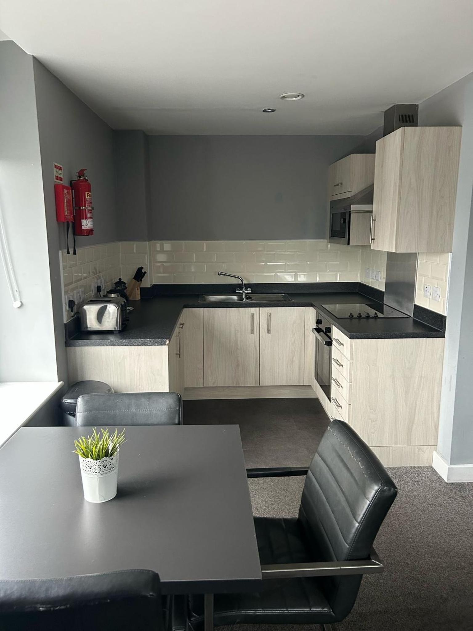 Central City Centre Quayside Apartments with Parking, Newcastle-Upon-Tyne