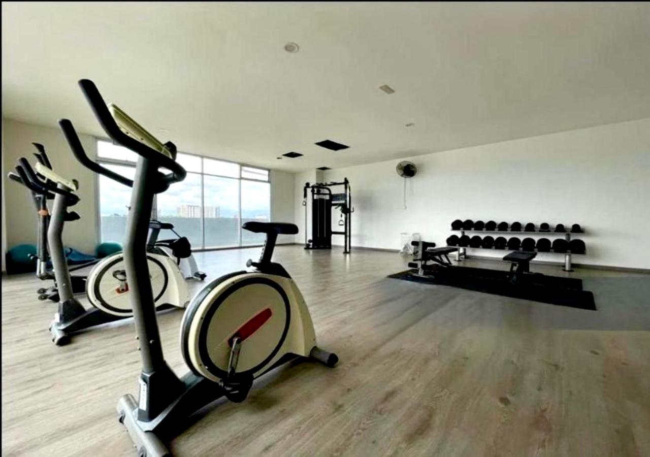 The Paloh Town Suites 4R2B with 2 carpark by IWH Suites