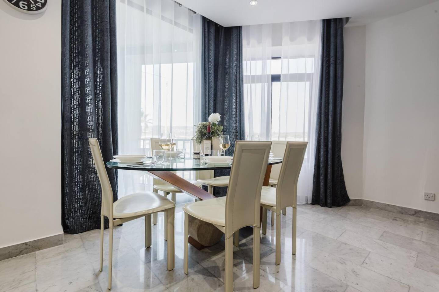 Beachfront Flat with Sea Views by Homely Malta!