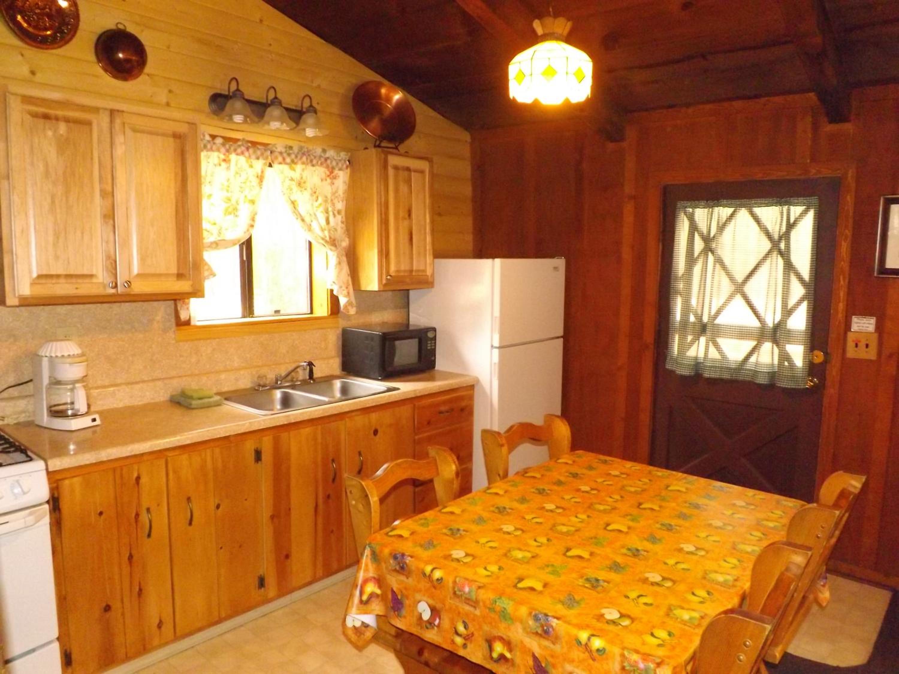 Arizona Mountain Inn & Cabins