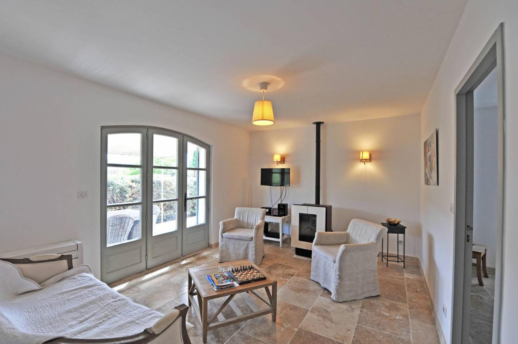 Villa Doce Lar