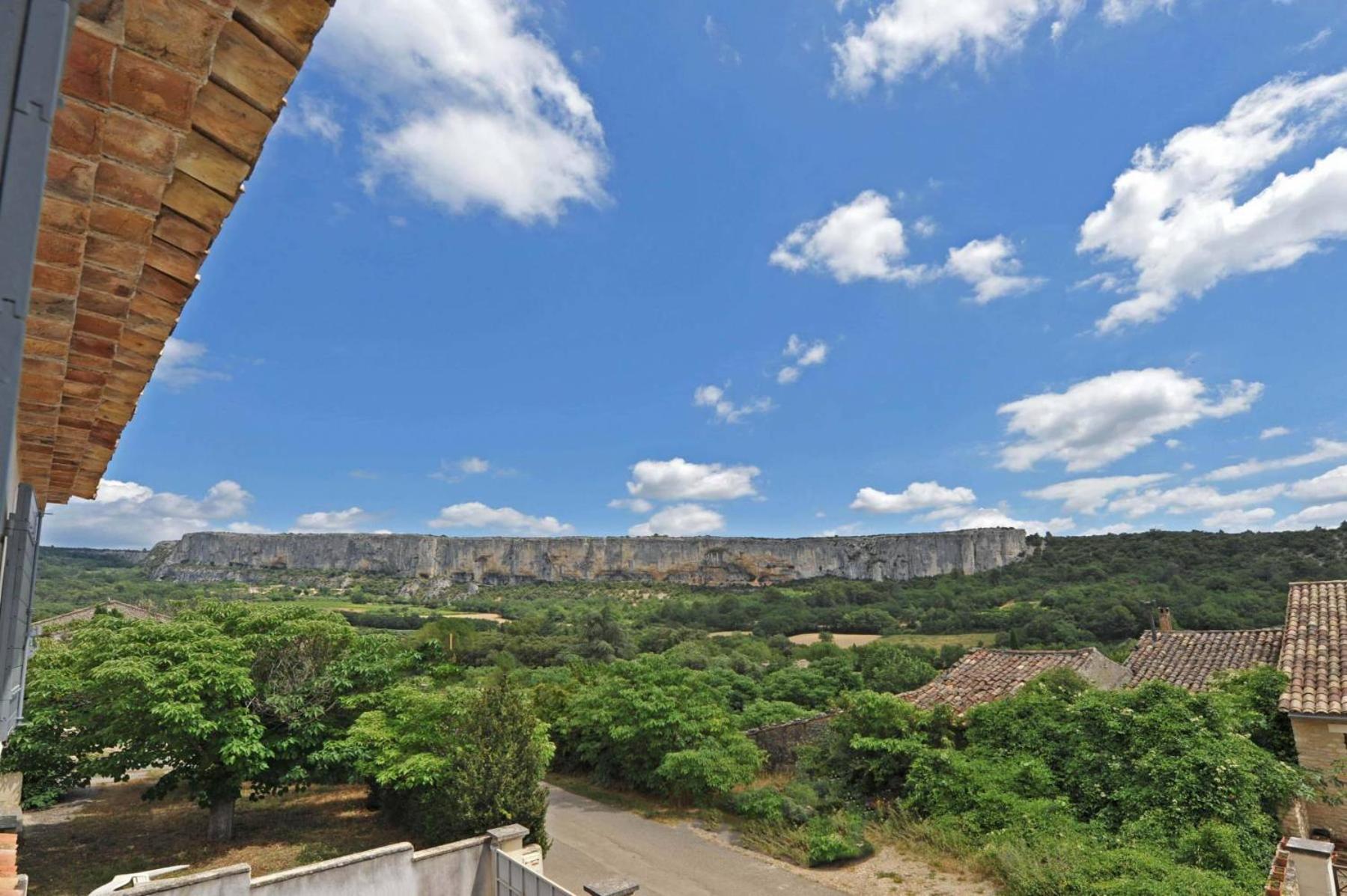 Villa Doce Lar