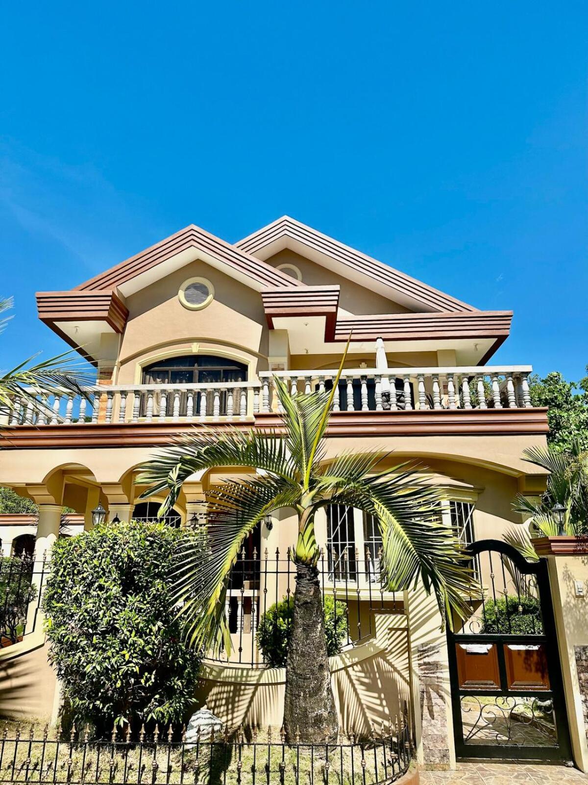 Entire House at Club Morocco Beach Club Subic