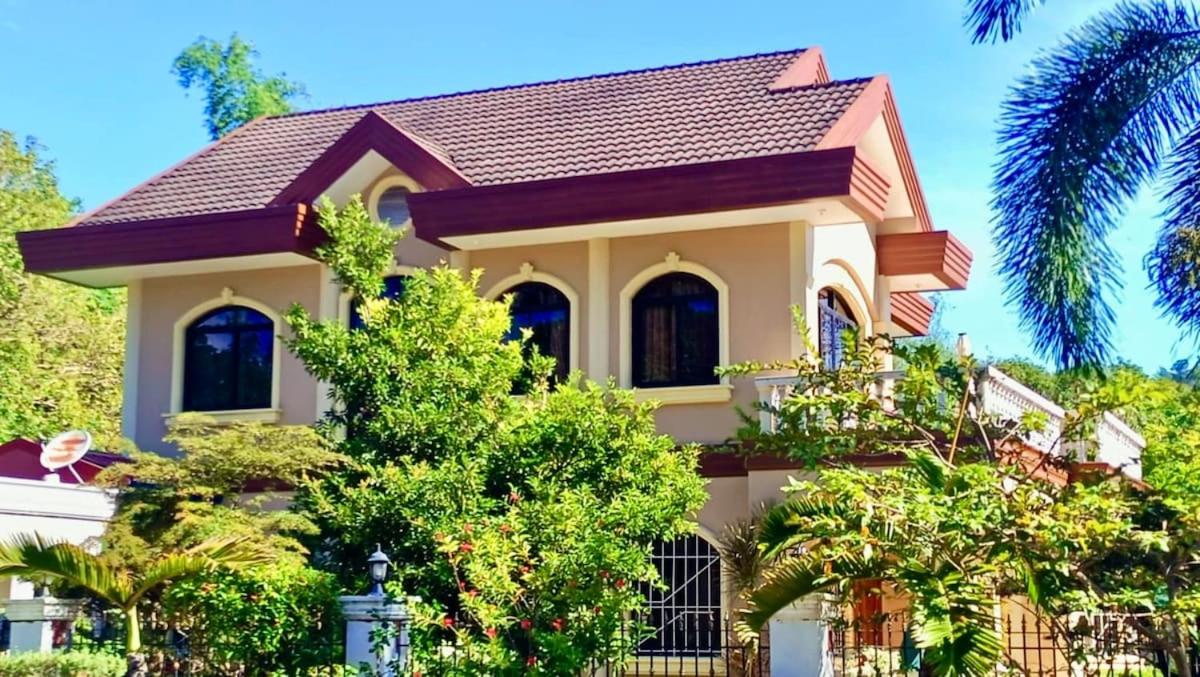 Entire House at Club Morocco Beach Club Subic
