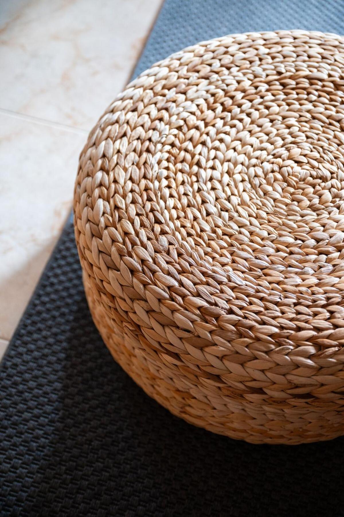 Las Olas - Coastal Escape with Charm & Comfort