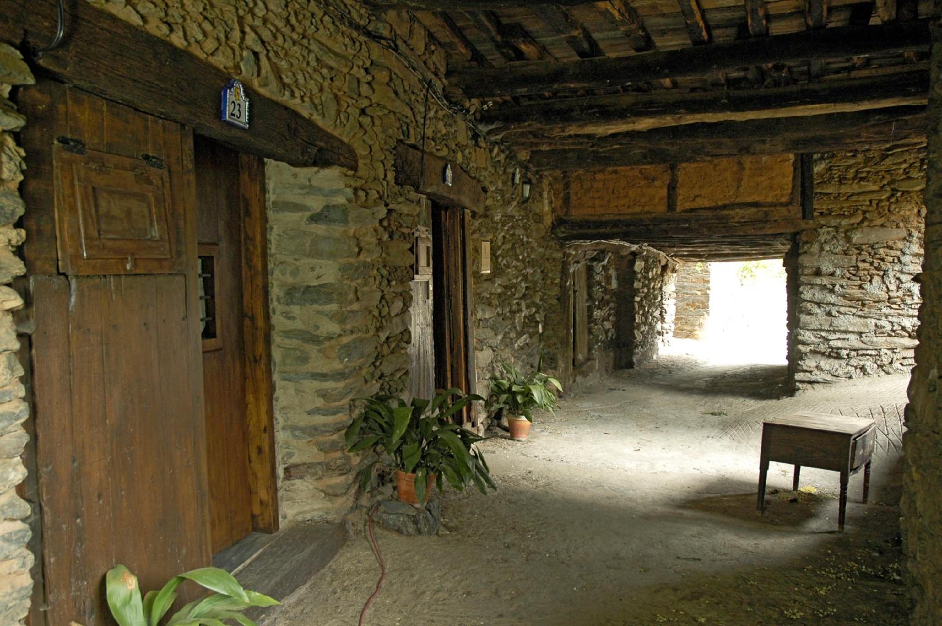 Photo 27