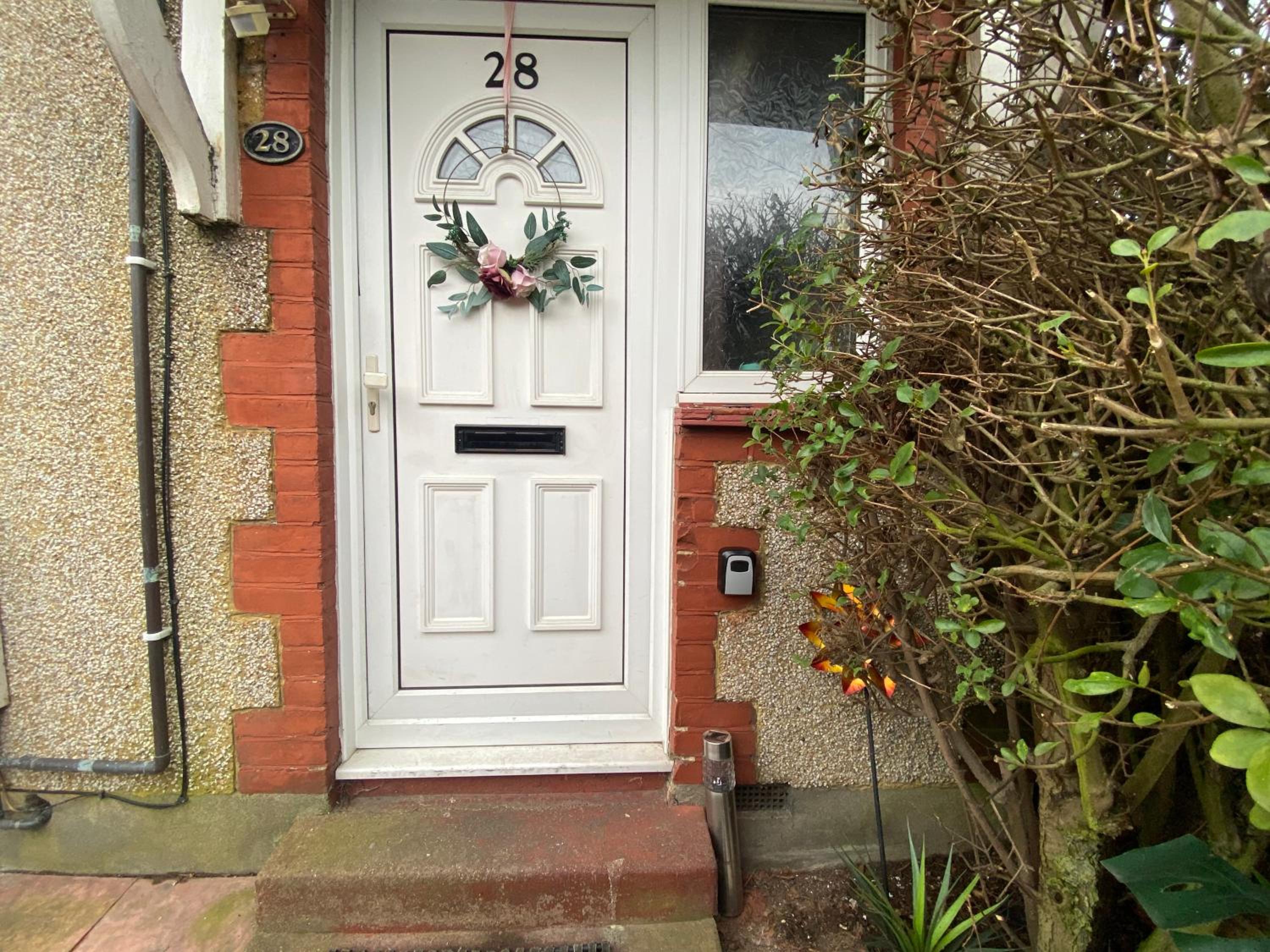 Single Bedroom in house, ideal for solo travellers work stays or visiting family locally