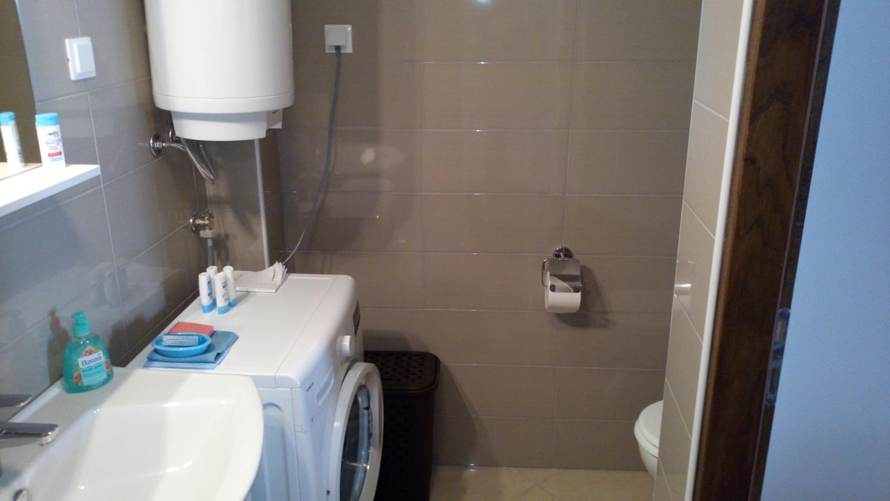 Photo 9