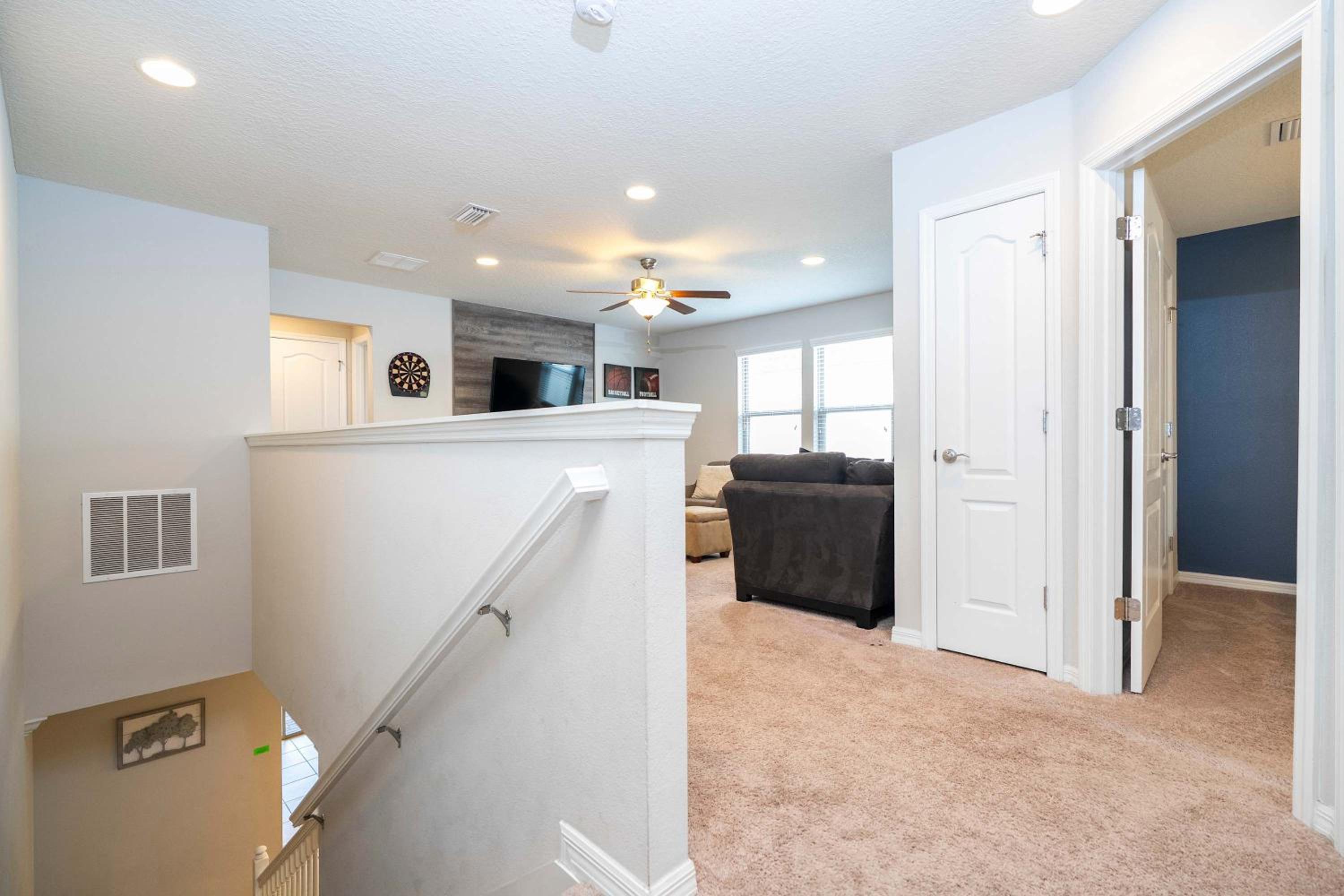 Gorgeous 5Bd w Private Pool Windsor Westside 8893