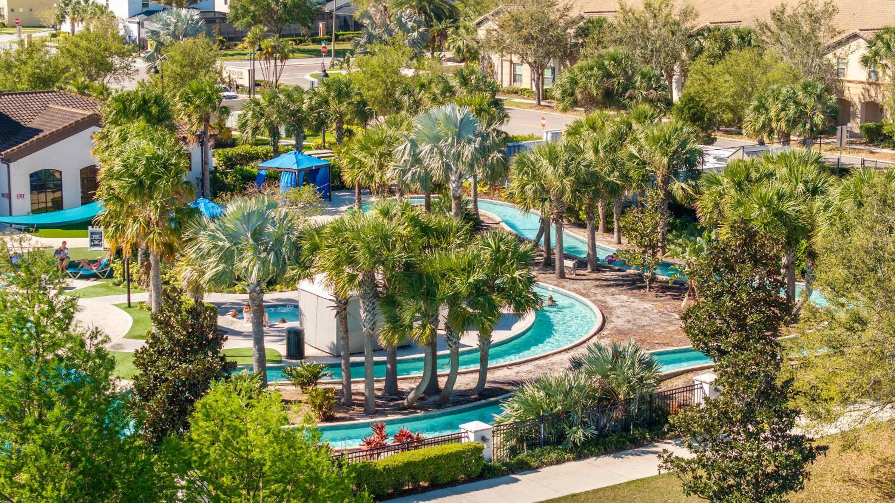 Gorgeous 5Bd w Private Pool Windsor Westside 8893