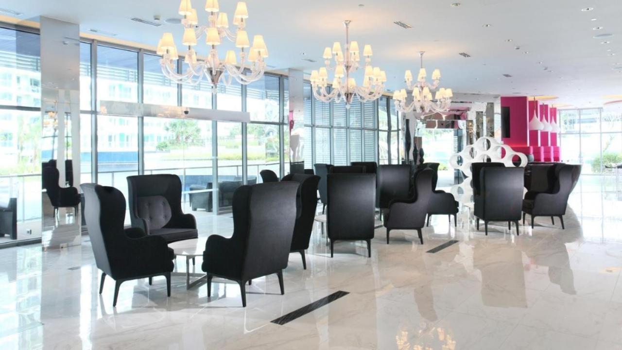 Premium 1Bedroom Condo Unit Near Airport, MOA, Casinos, SM Bicutan