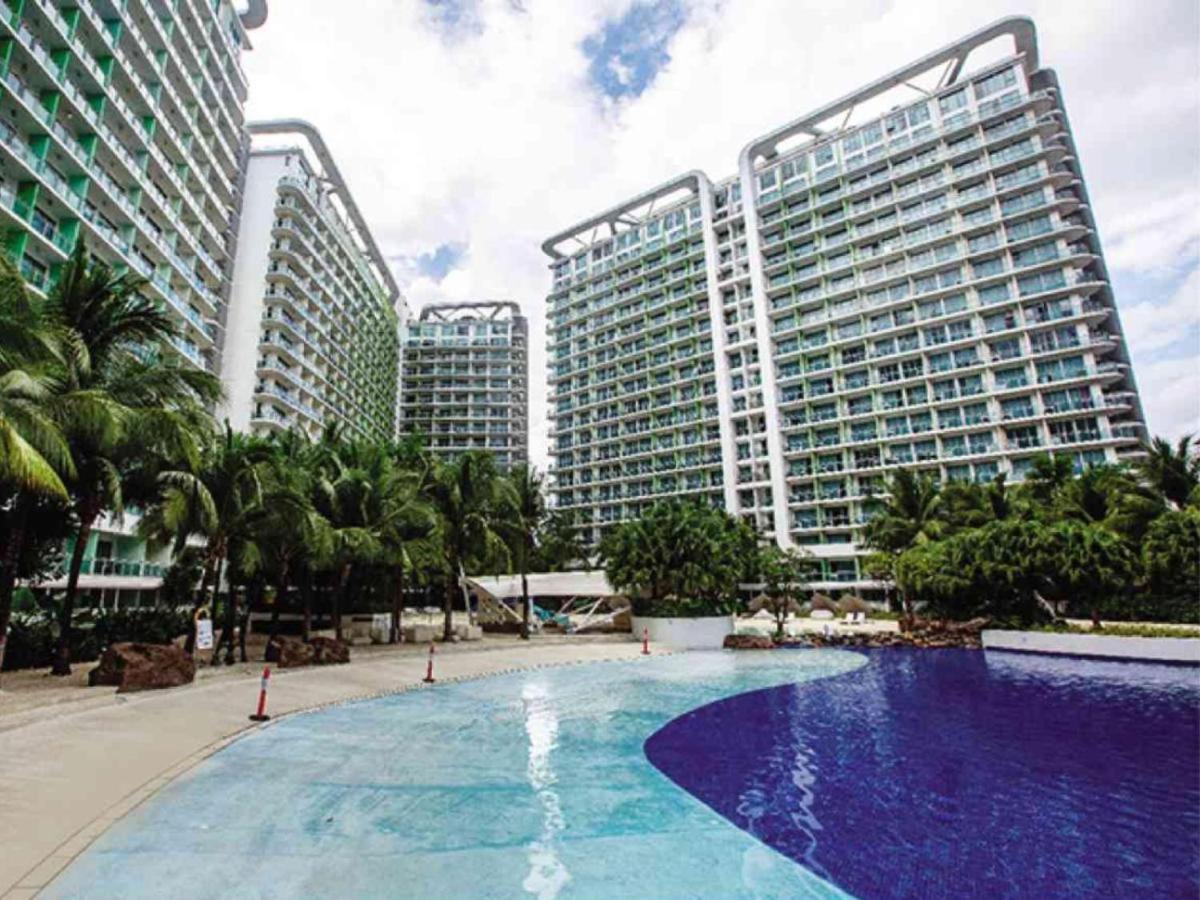 Luxury 1Bedroom Condo Unit Near Manila Airport - Azure Resort Residences