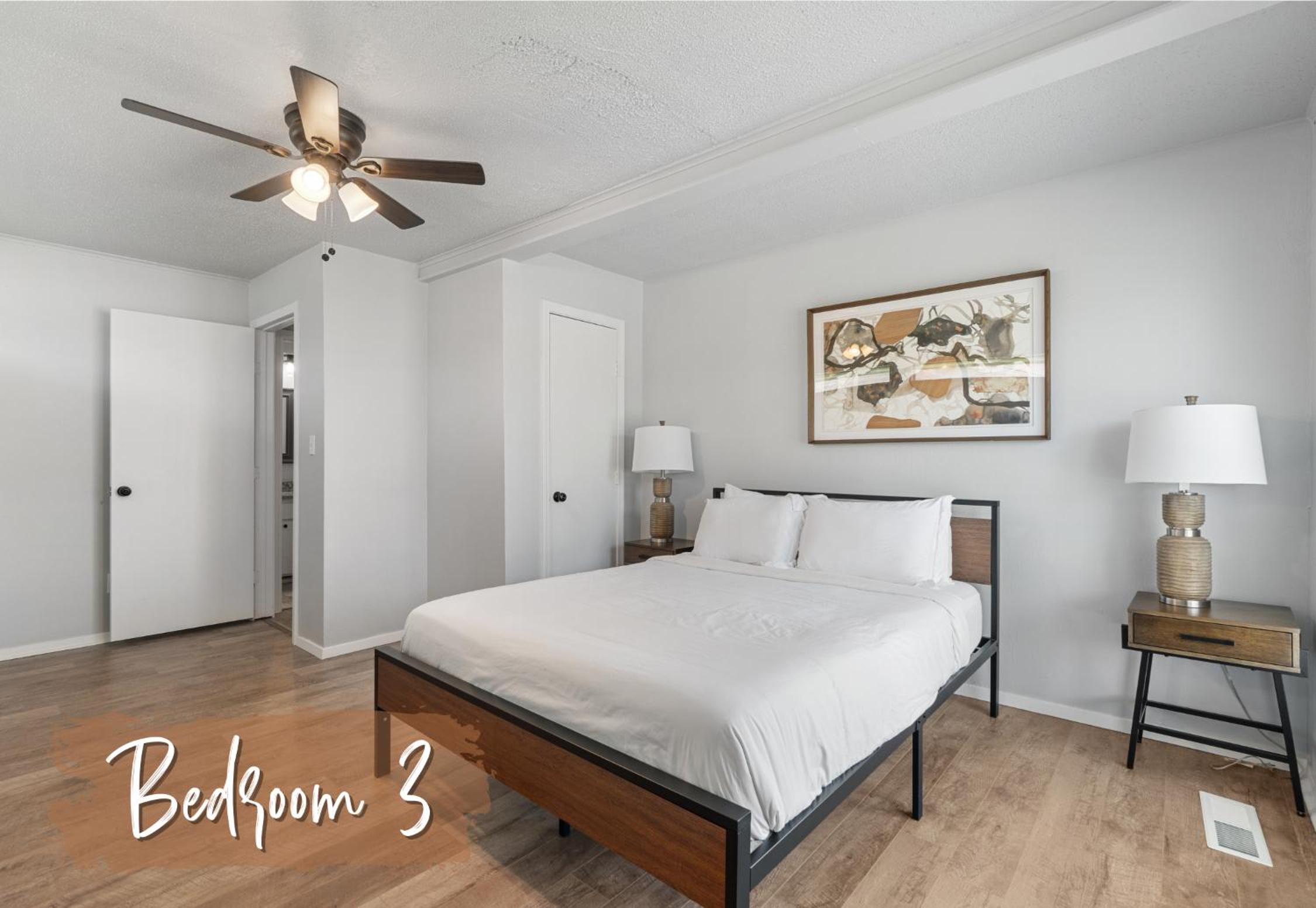 8BR Home Kitchen Laundry Sleeps 12 #08