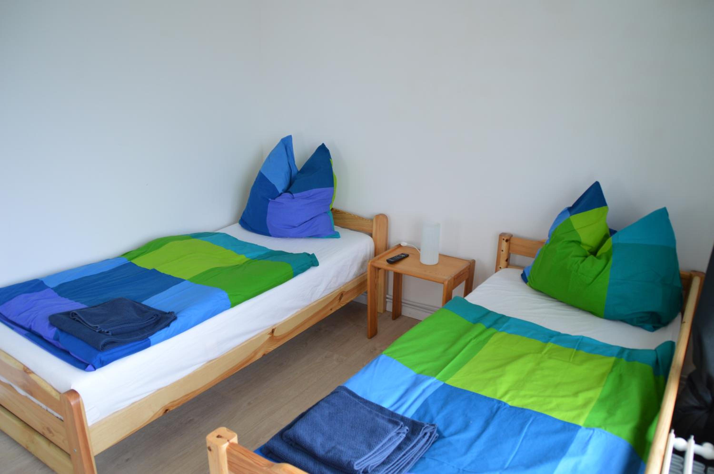 have-a-nice-Stay - Monteurunterkunft - Einzelbetten - Bad - Küche - Parkplatz