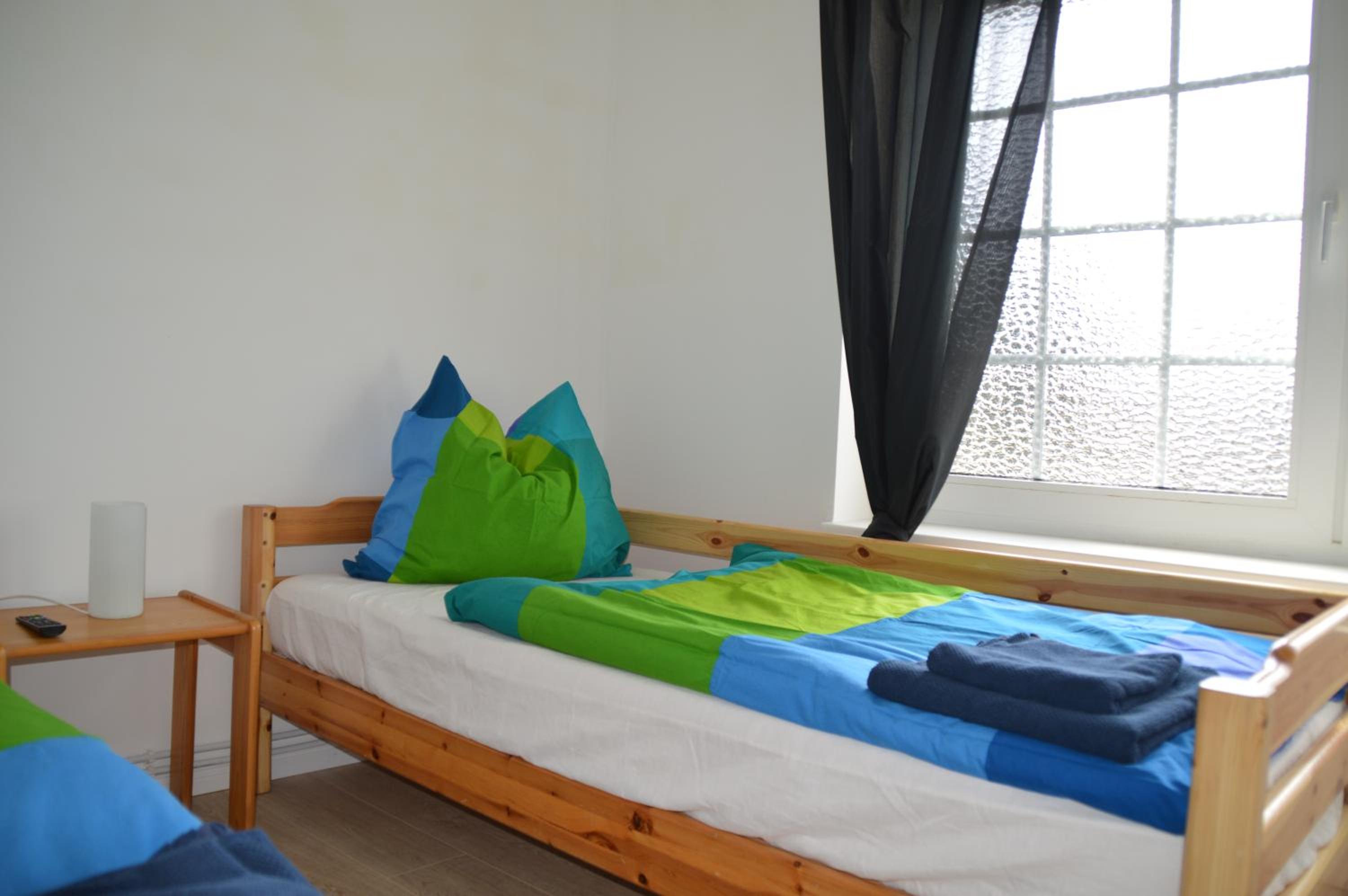 have-a-nice-Stay - Monteurunterkunft - Einzelbetten - Bad - Küche - Parkplatz