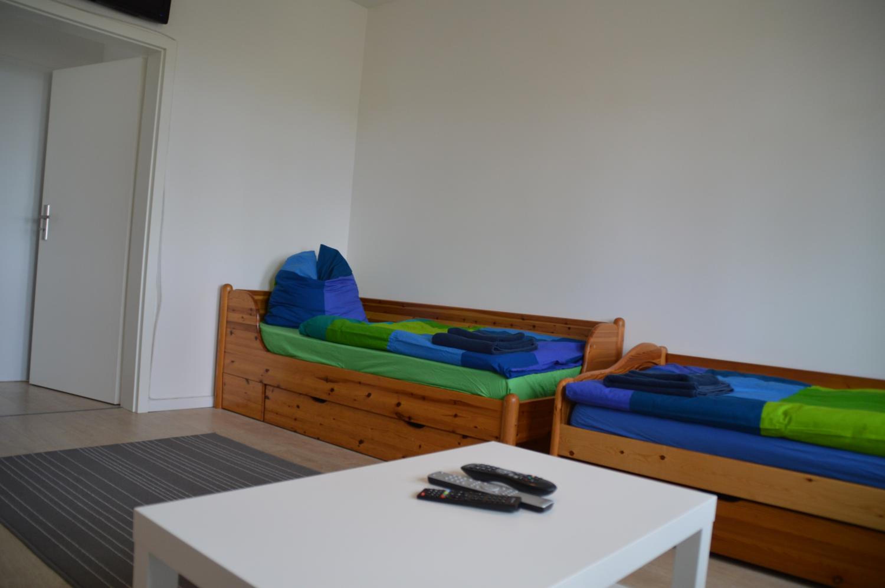 have-a-nice-Stay - Monteurunterkunft - Einzelbetten - Bad - Küche - Parkplatz