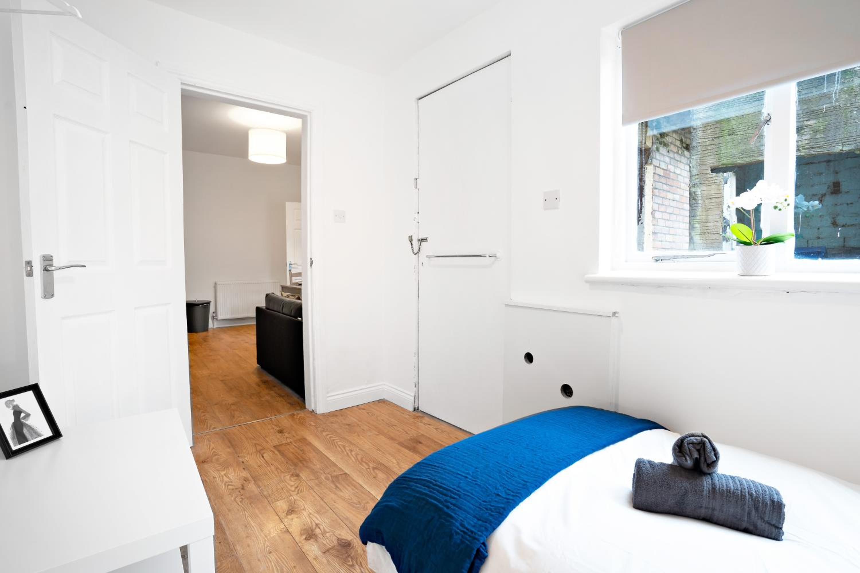 2 Bed-Ground Floor-Free Parking