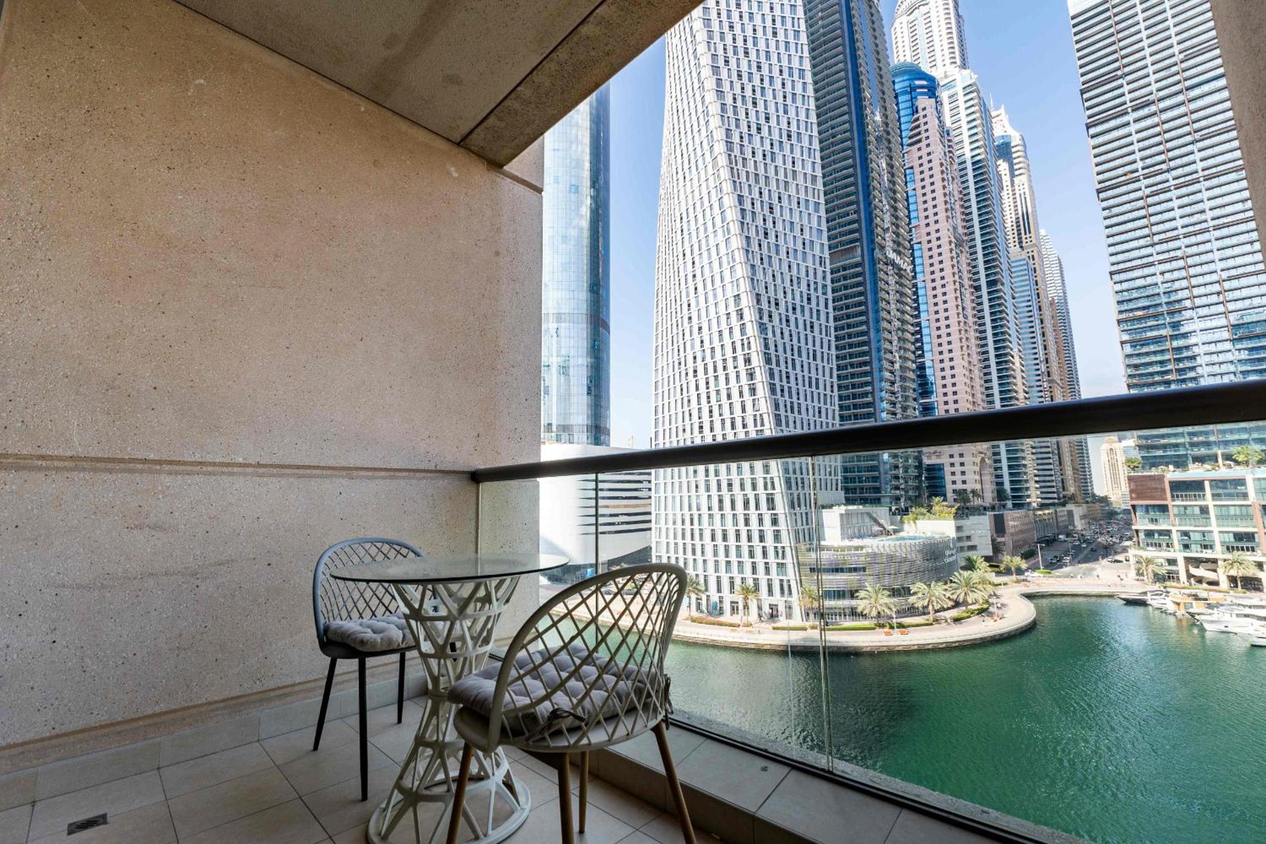 Iris Blue, Dubai Marina - Mint Stay