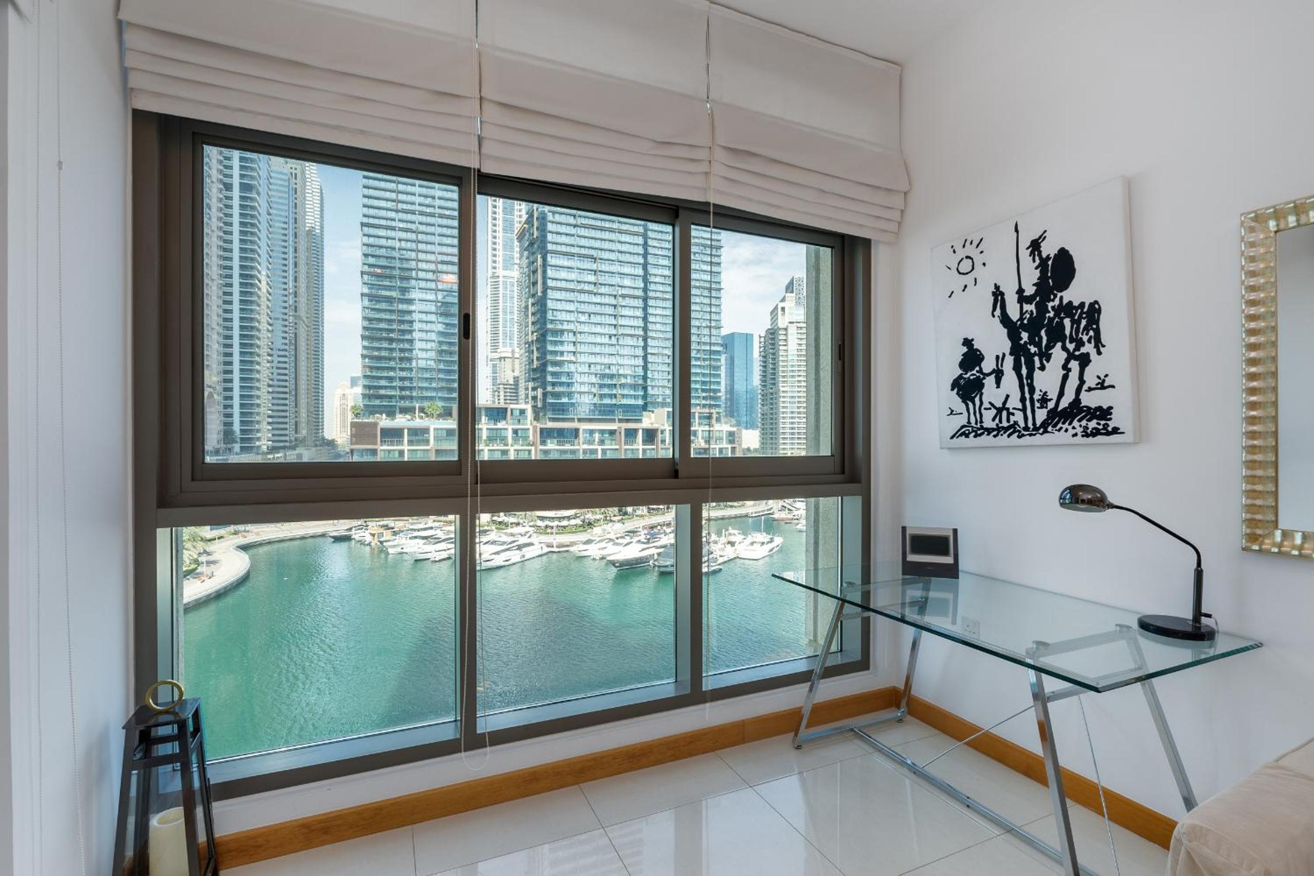 Iris Blue, Dubai Marina - Mint Stay