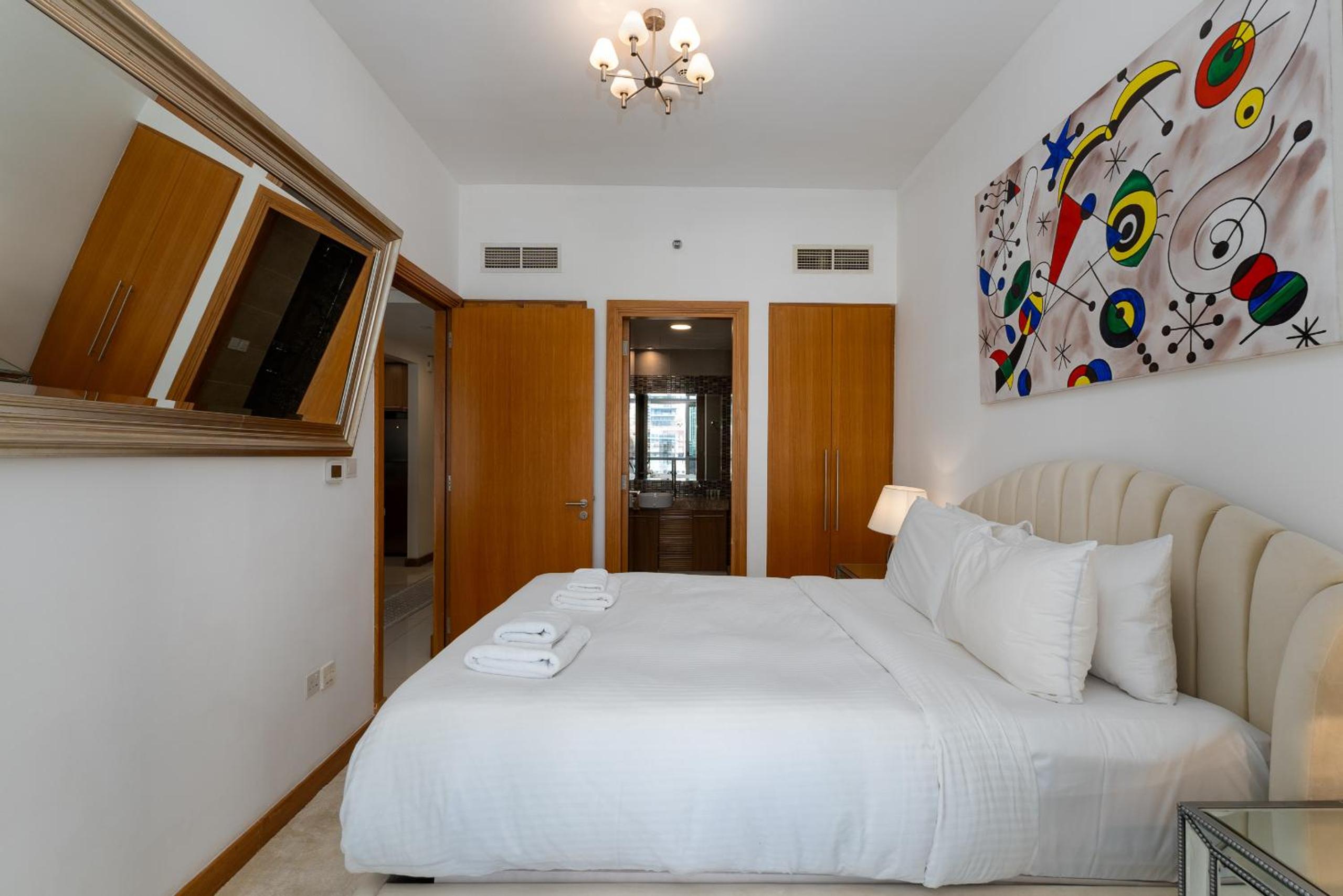 Iris Blue, Dubai Marina - Mint Stay