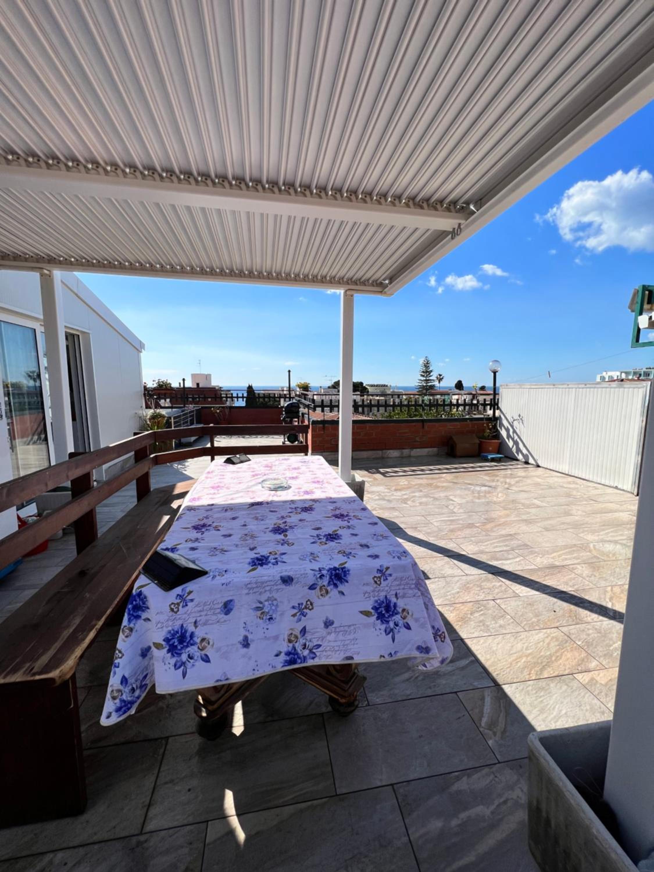 Sea View 2 Bedroom Vacation Apartment
