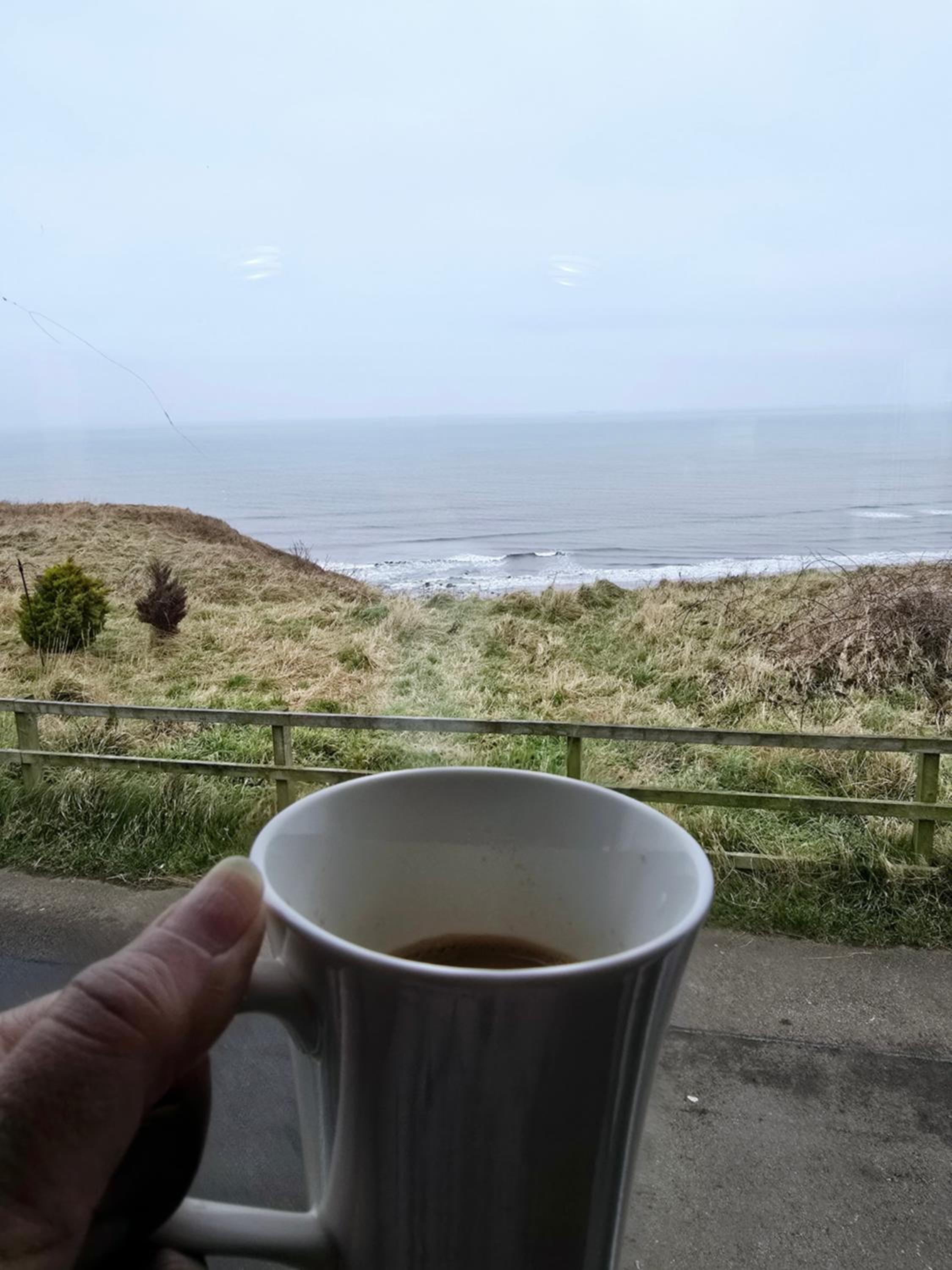 Sea Bliss Beachfront Caravan, 2 Bed King Ensuite, Sleeps 6, Wrap Decking, Crimdon Dene