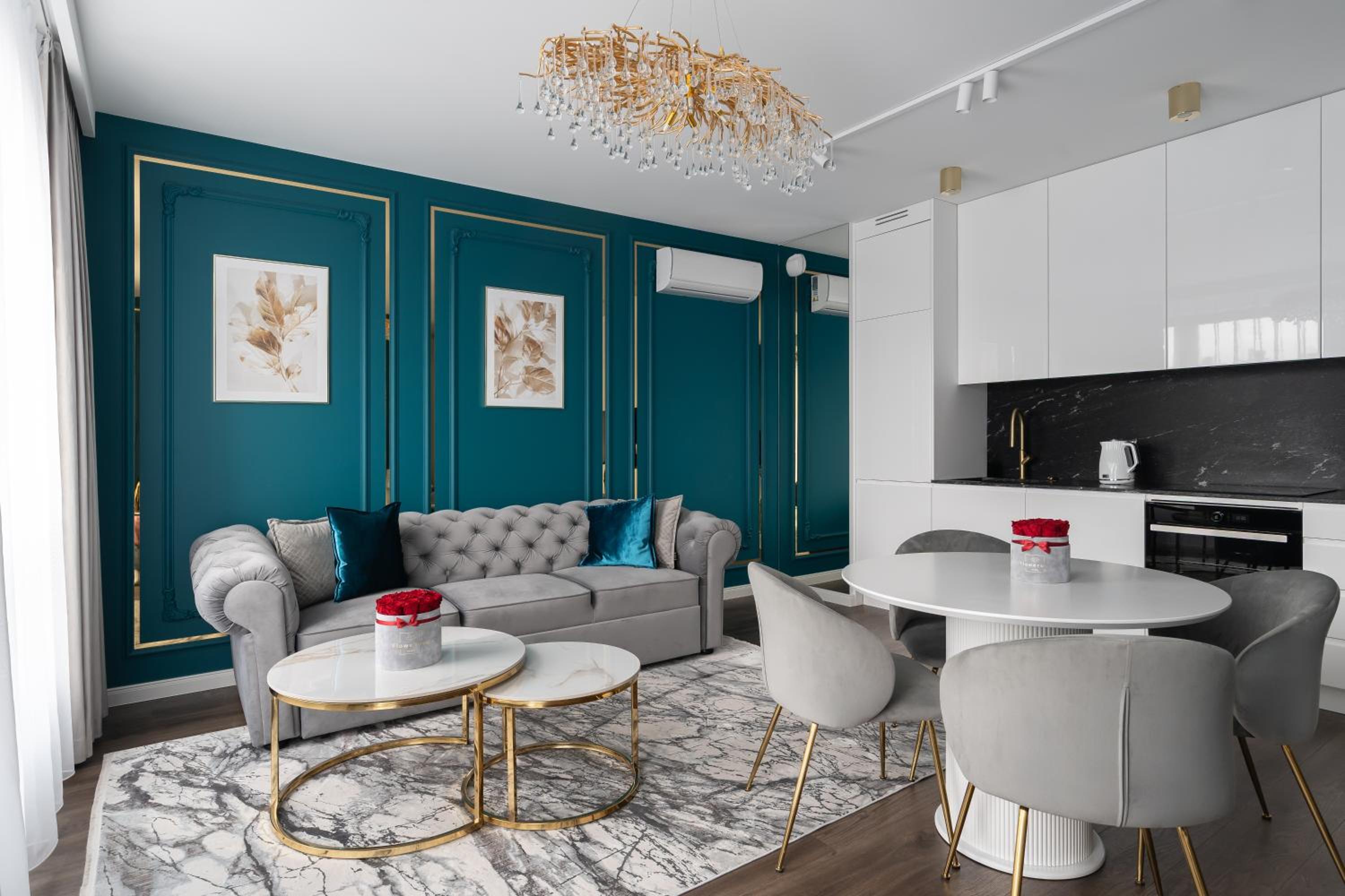 Gdańsk Old Town Scala F suites with Parking by Lion Apartments
