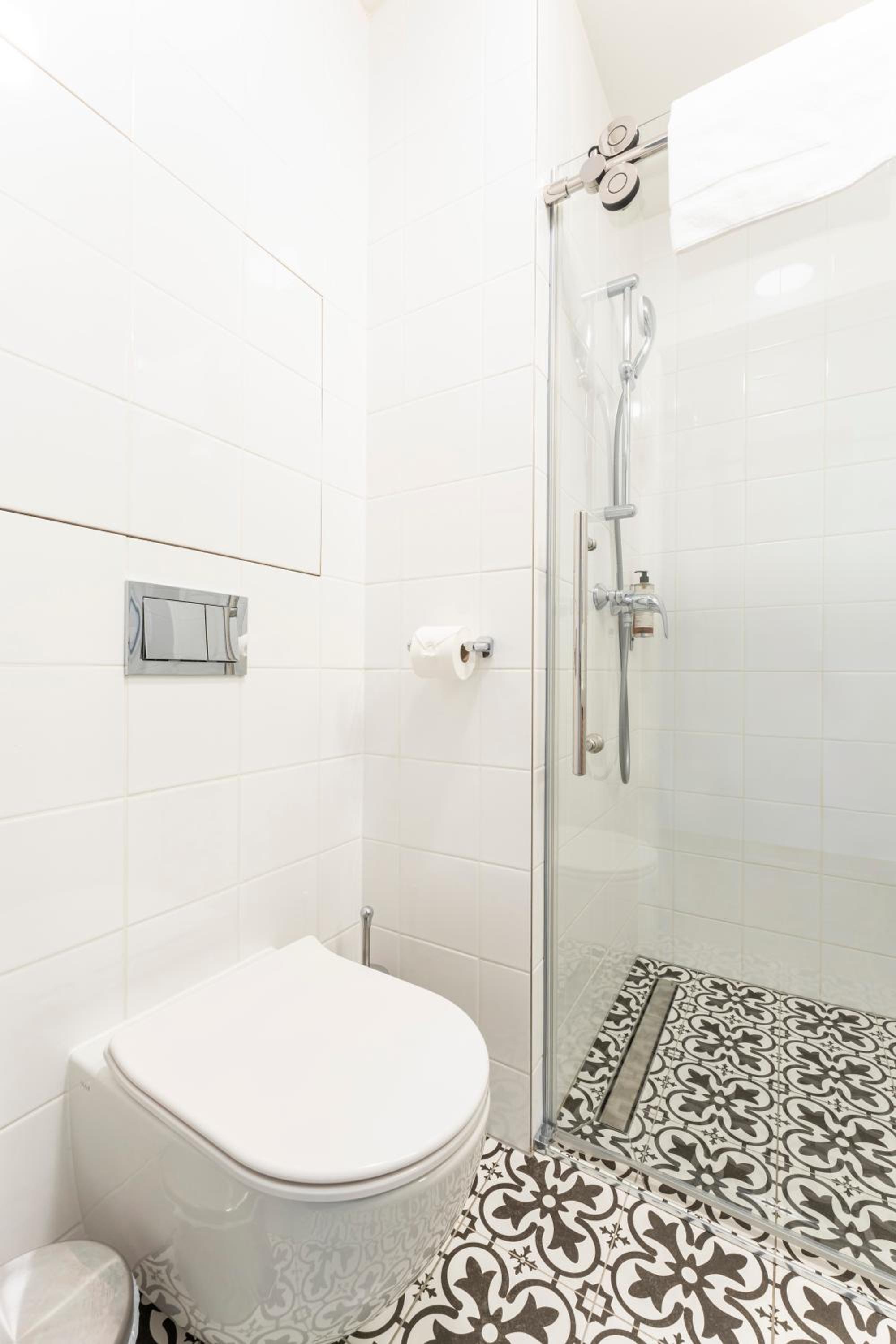 Visit Oomph Apartments