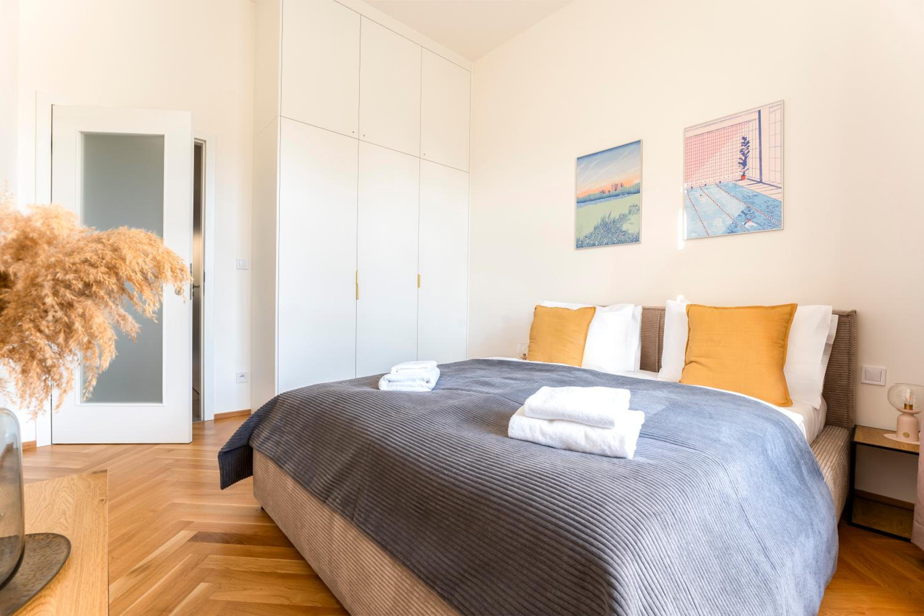 Visit Oomph Apartments