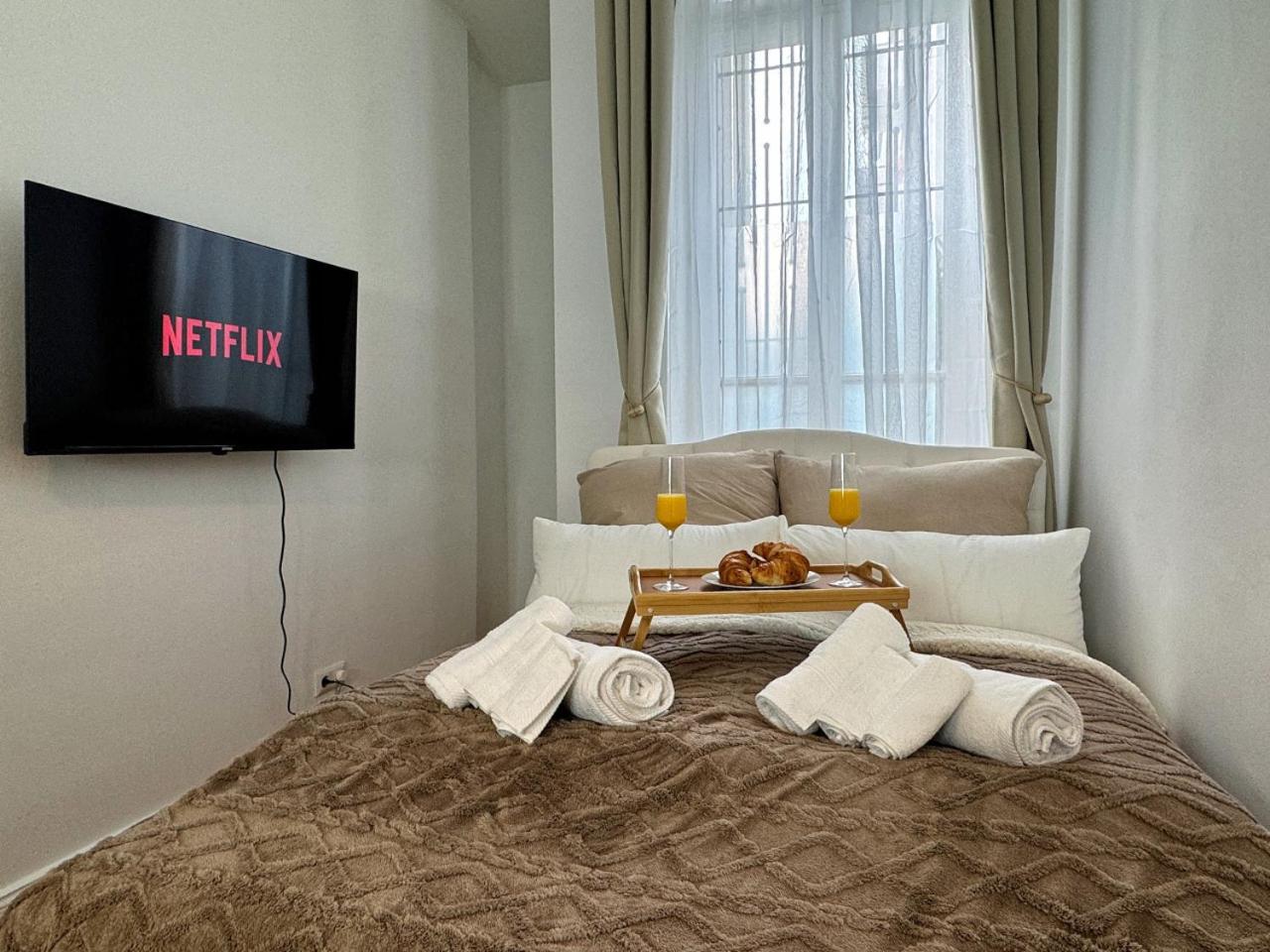HolidayHome Apartments l Luxury Private Room in Prenzlauer Berg