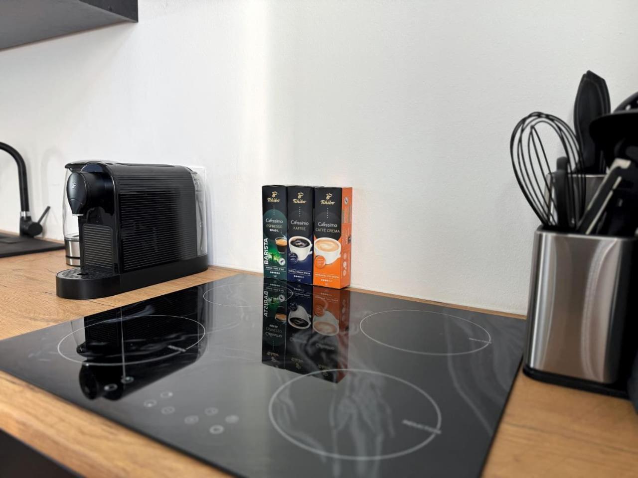 HolidayHome Apartments l Luxury Private Room in Prenzlauer Berg