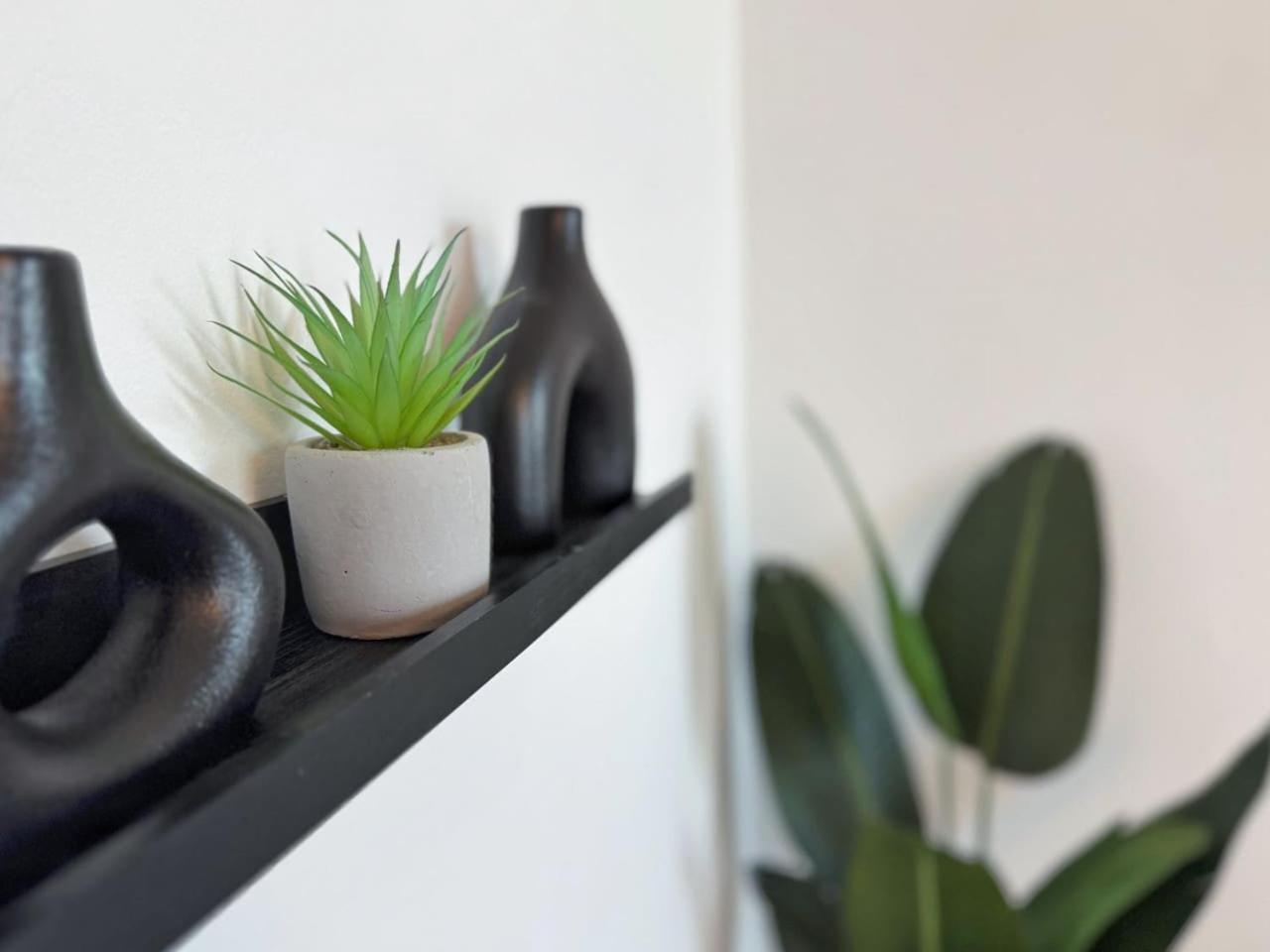HolidayHome Apartments l Luxury Private Room in Prenzlauer Berg
