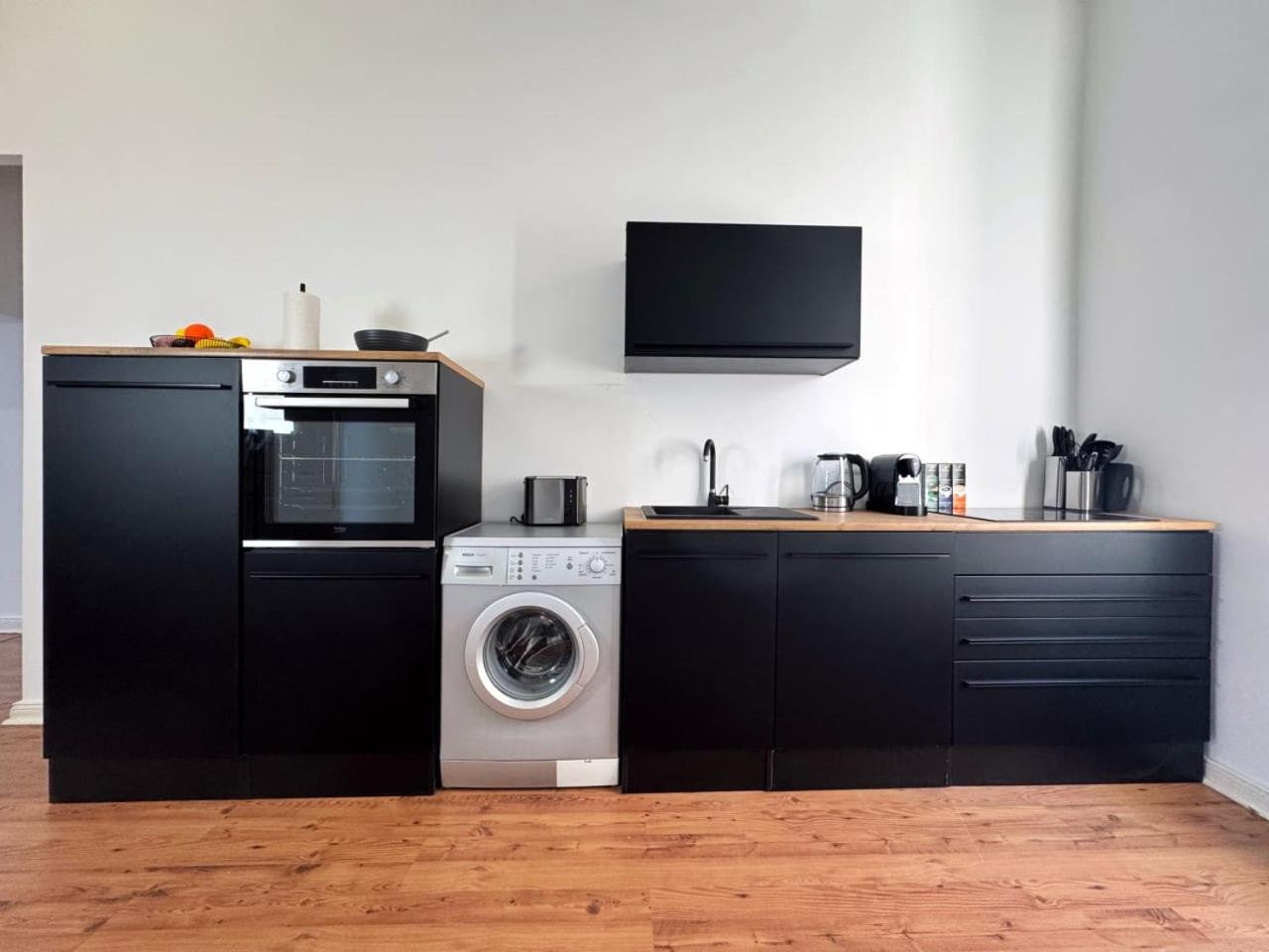 HolidayHome Apartments l Luxury Prvate Room in BER-Prenzlauer Berg