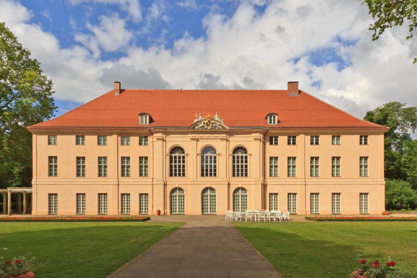 HolidayHome Apartments l Luxury Prvate Room in BER-Prenzlauer Berg