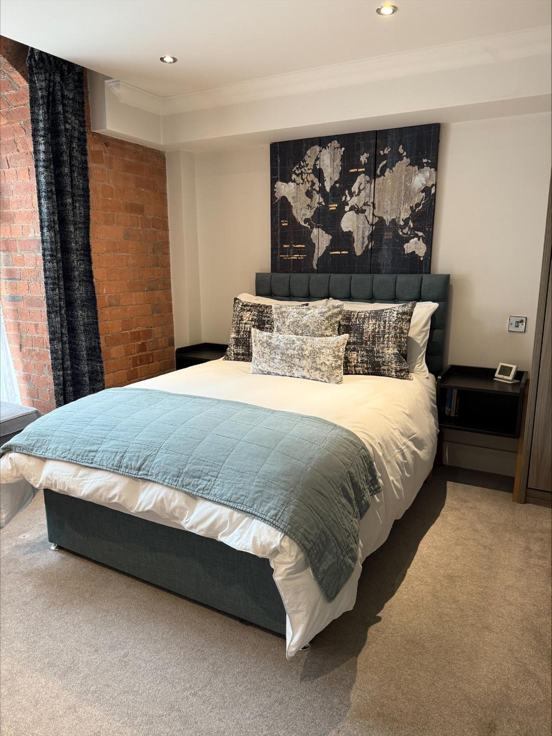 Staycation York at 1 Cocoa Suites with free parking