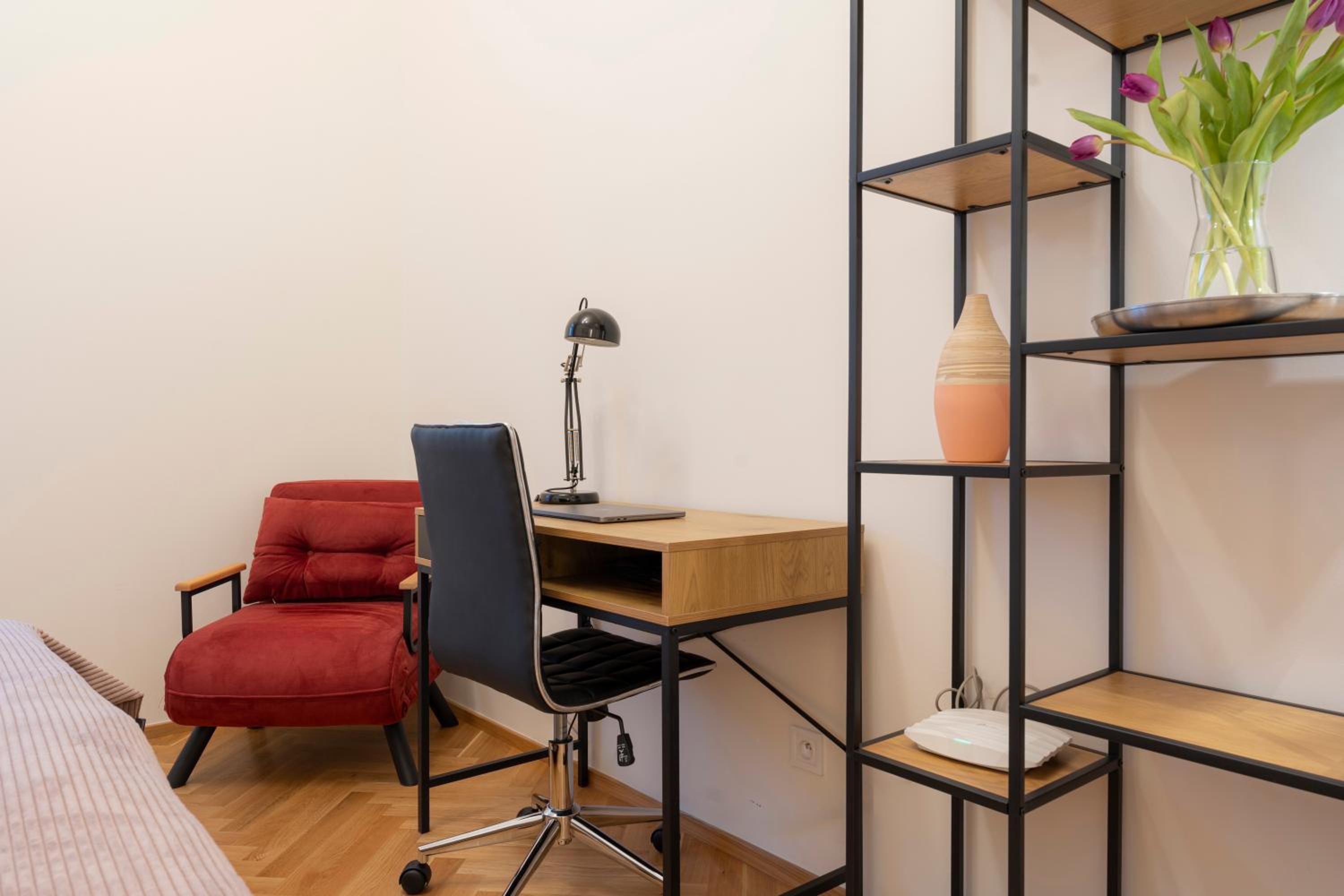 Visit Oomph Apartments