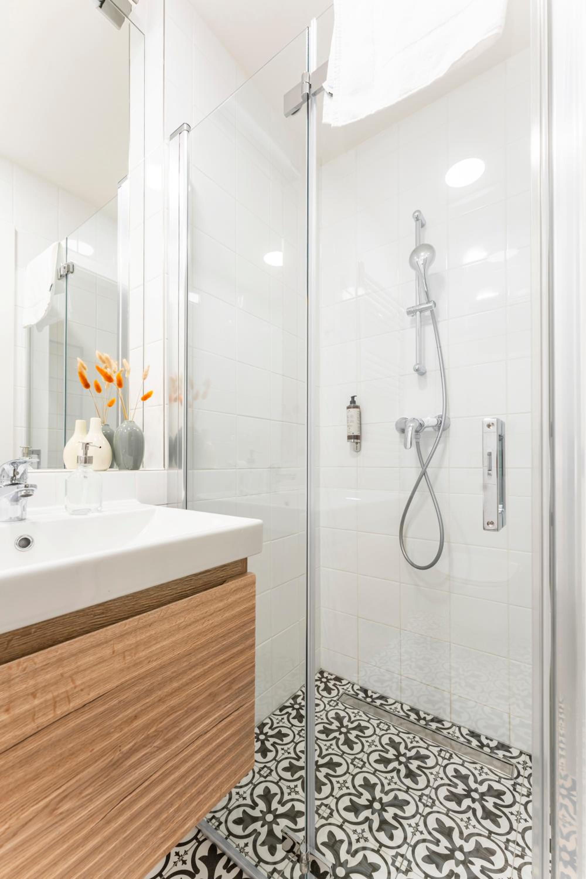 Visit Oomph Apartments