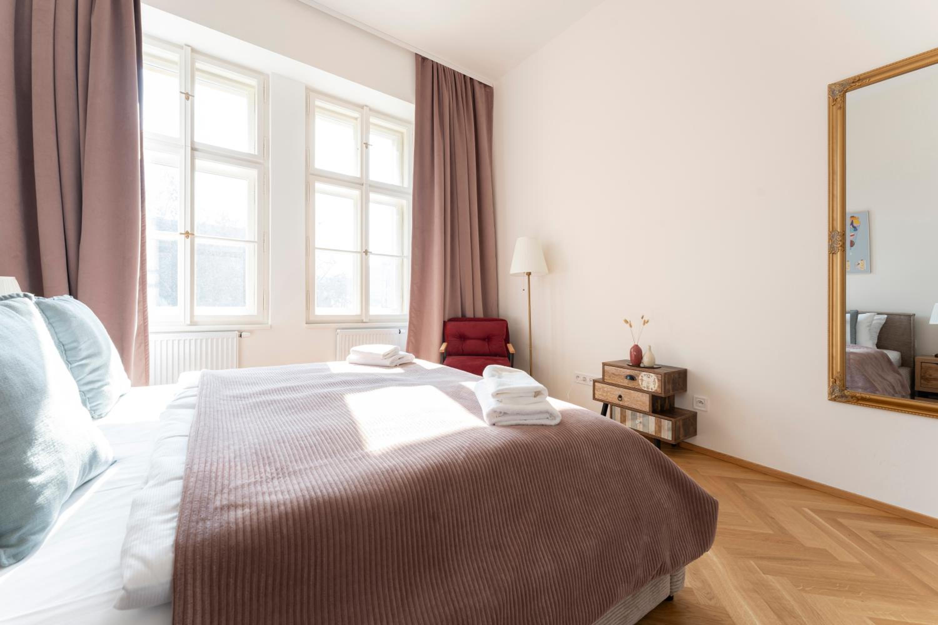 Visit Oomph Apartments