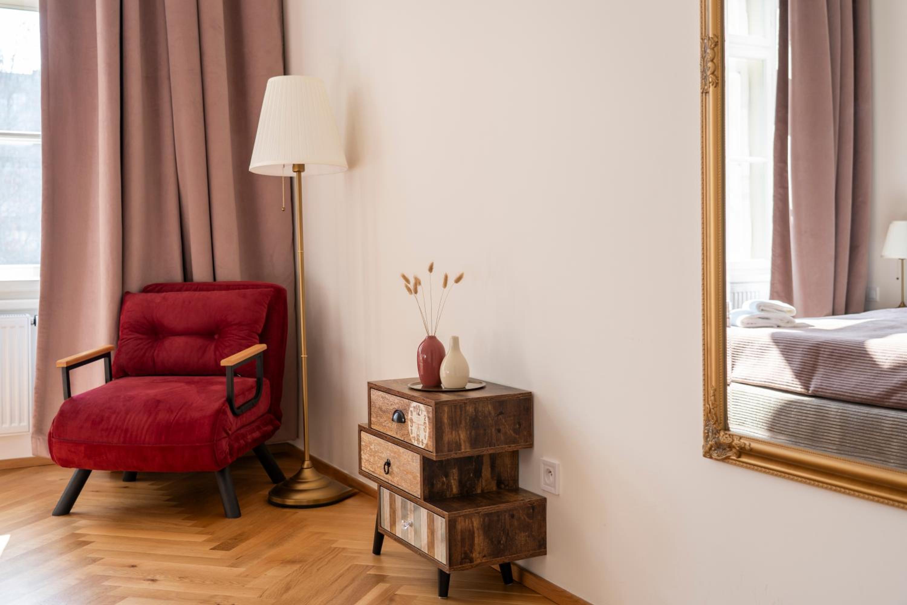 Visit Oomph Apartments