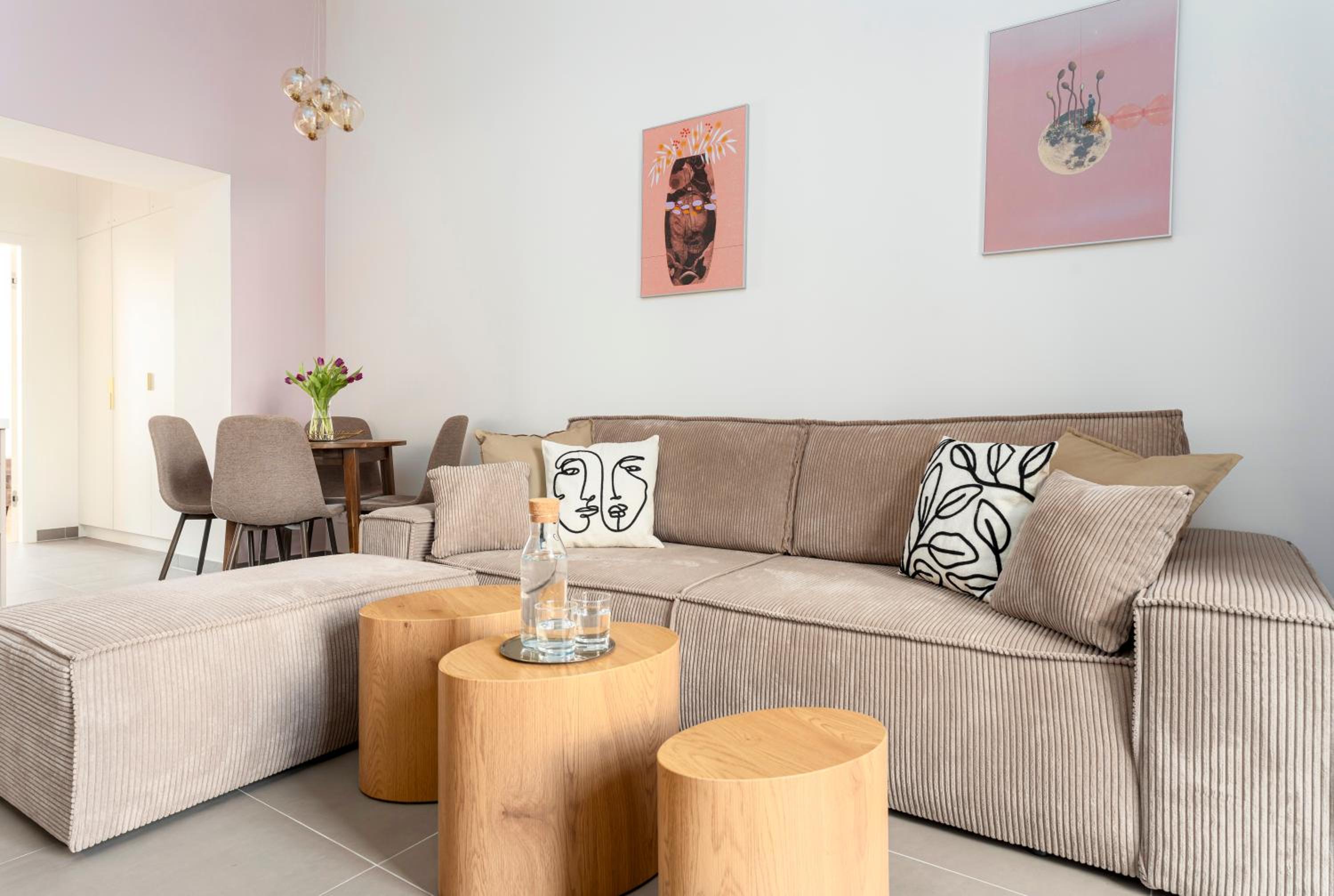Visit Oomph Apartments