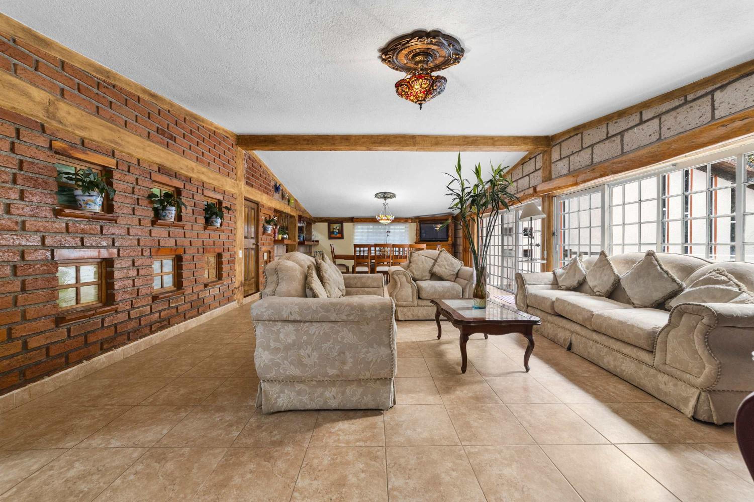 Family Chalet in Villa Vicente 4 Bedrooms