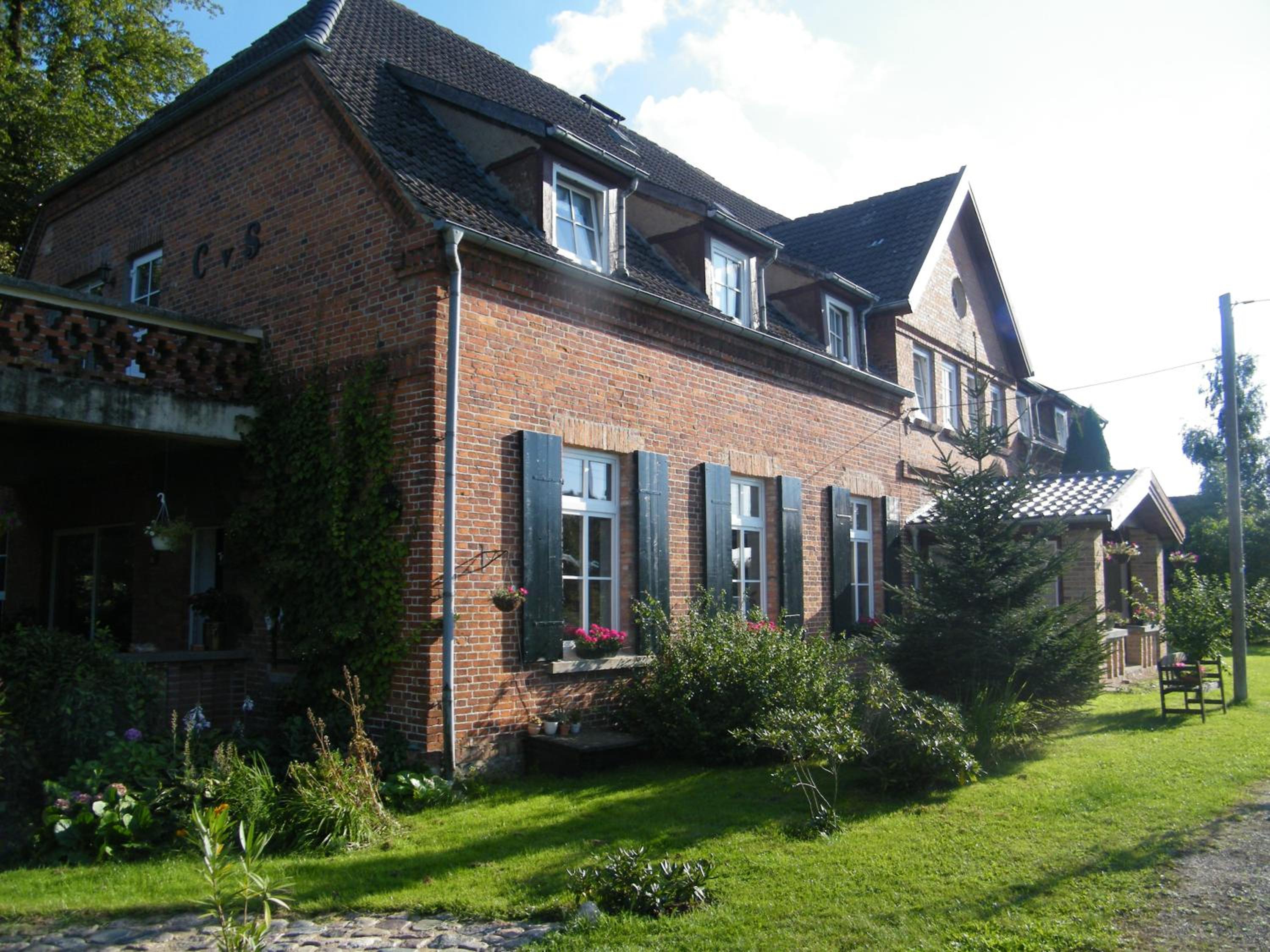Gutshaus Dämelow tussen Schwerin en Wismar view 4