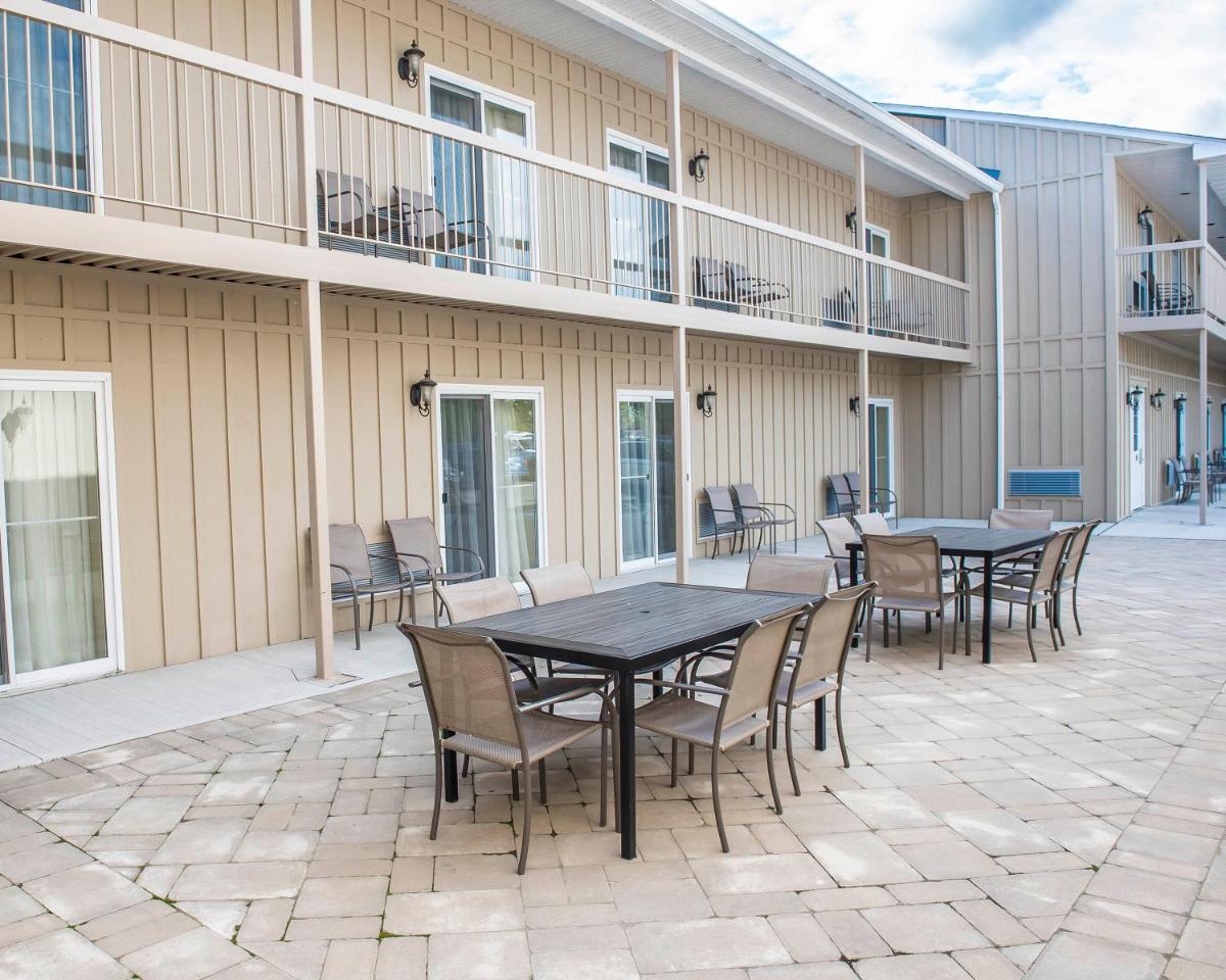 outdoor BBQ area